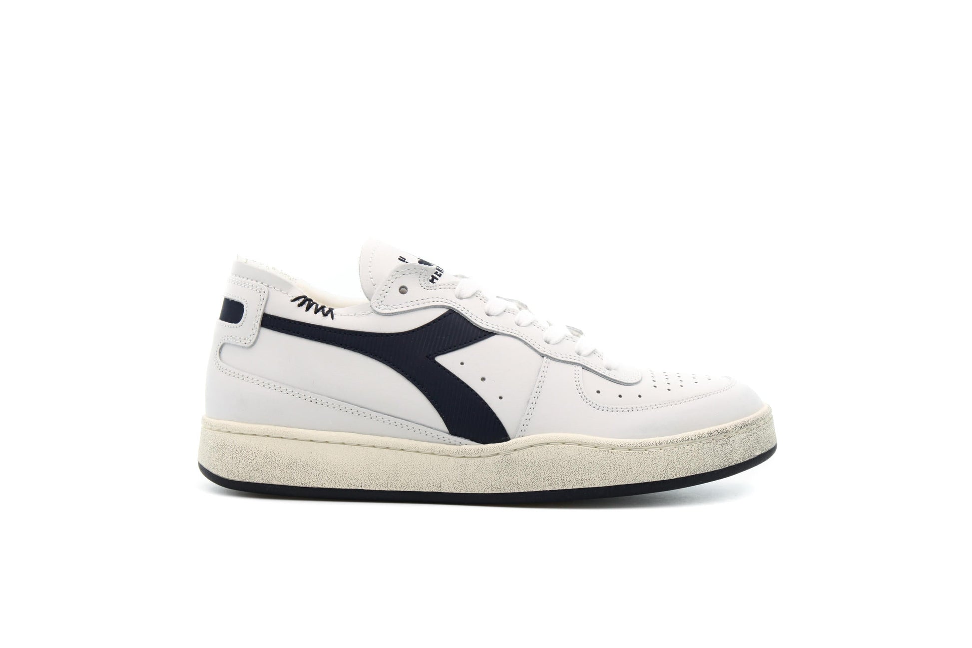 Exclusive Diadora MI BASKET ROW CUT "WHITE" — 1.5 — Front View