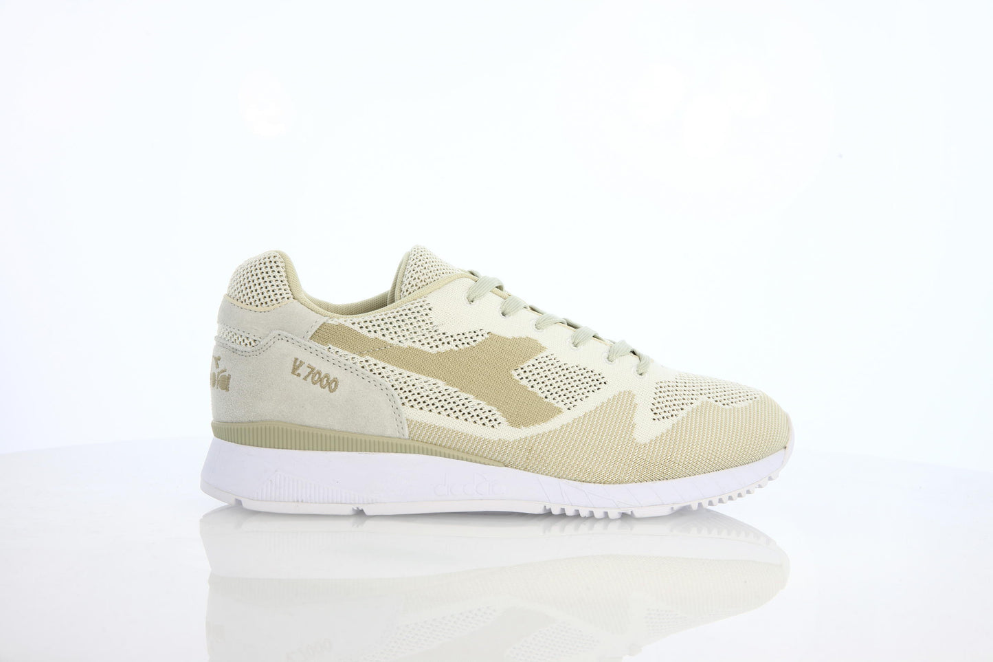 Exclusive Diadora V7000 WEAVE "Beige Dew" — 1.5 — Front View