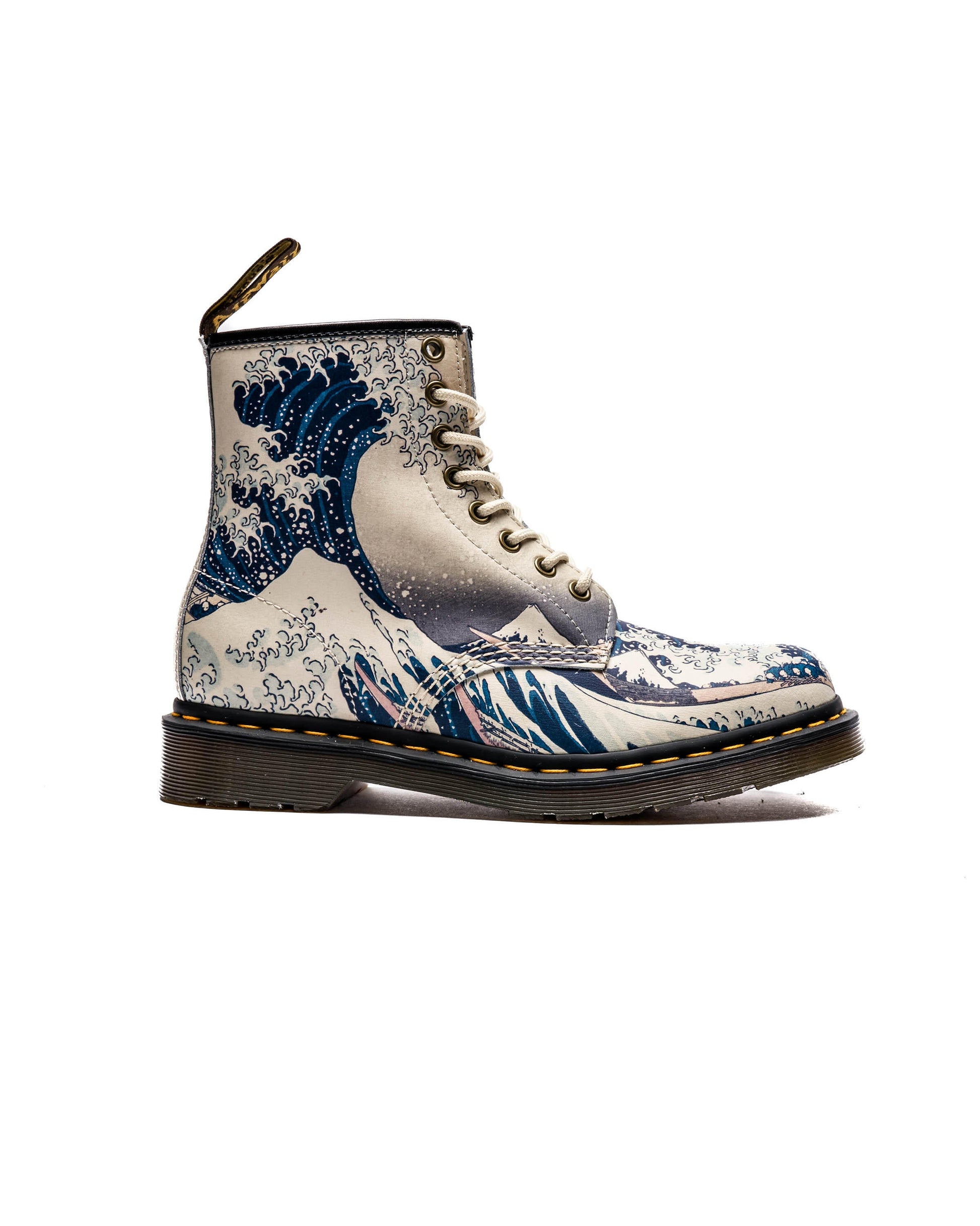 Exclusive Dr. Martens 1460 The Met — 4 — Front View