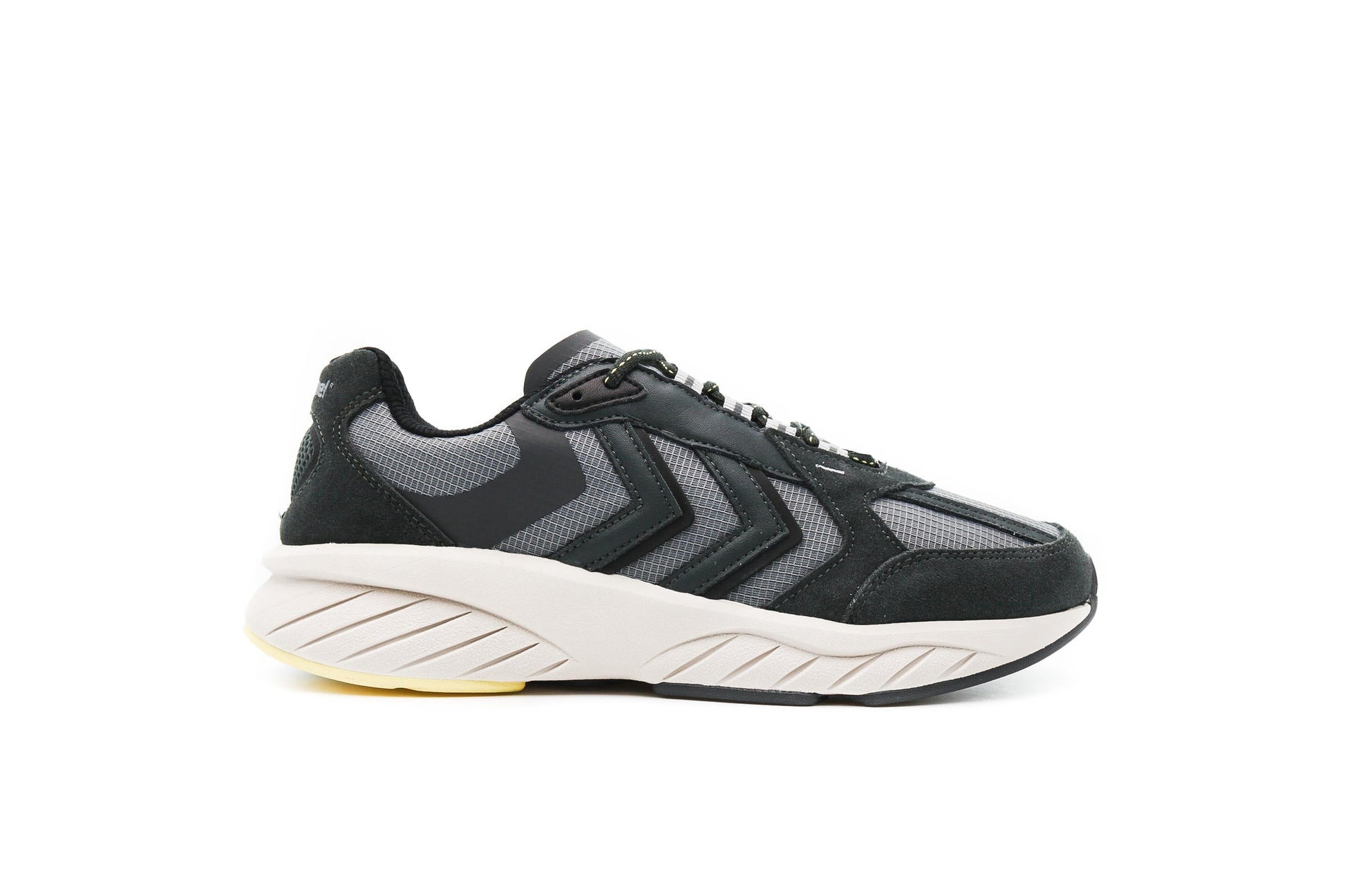 Exclusive Hummel REACH LX 6000 "BLACK" — 4.5 — Front View
