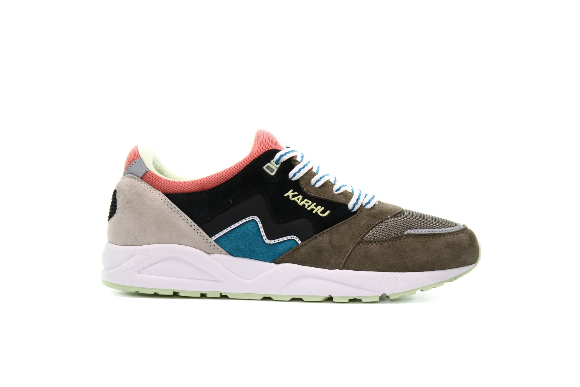 Exclusive Karhu ARIA "LAUREL OAK" — 4 — Front View