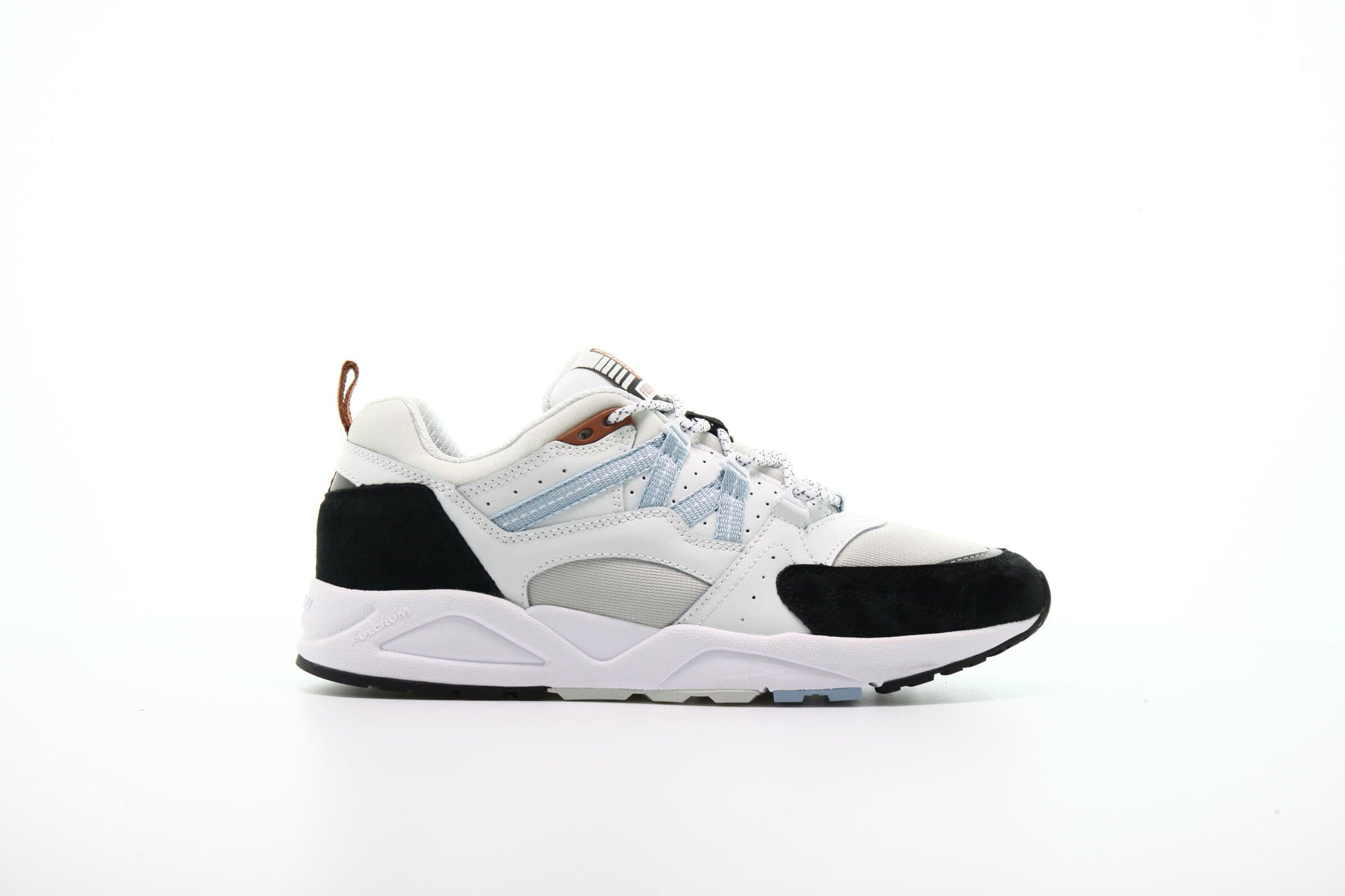 Exclusive Karhu Fusion 2.0 "Jet Black" — 4 — Front View
