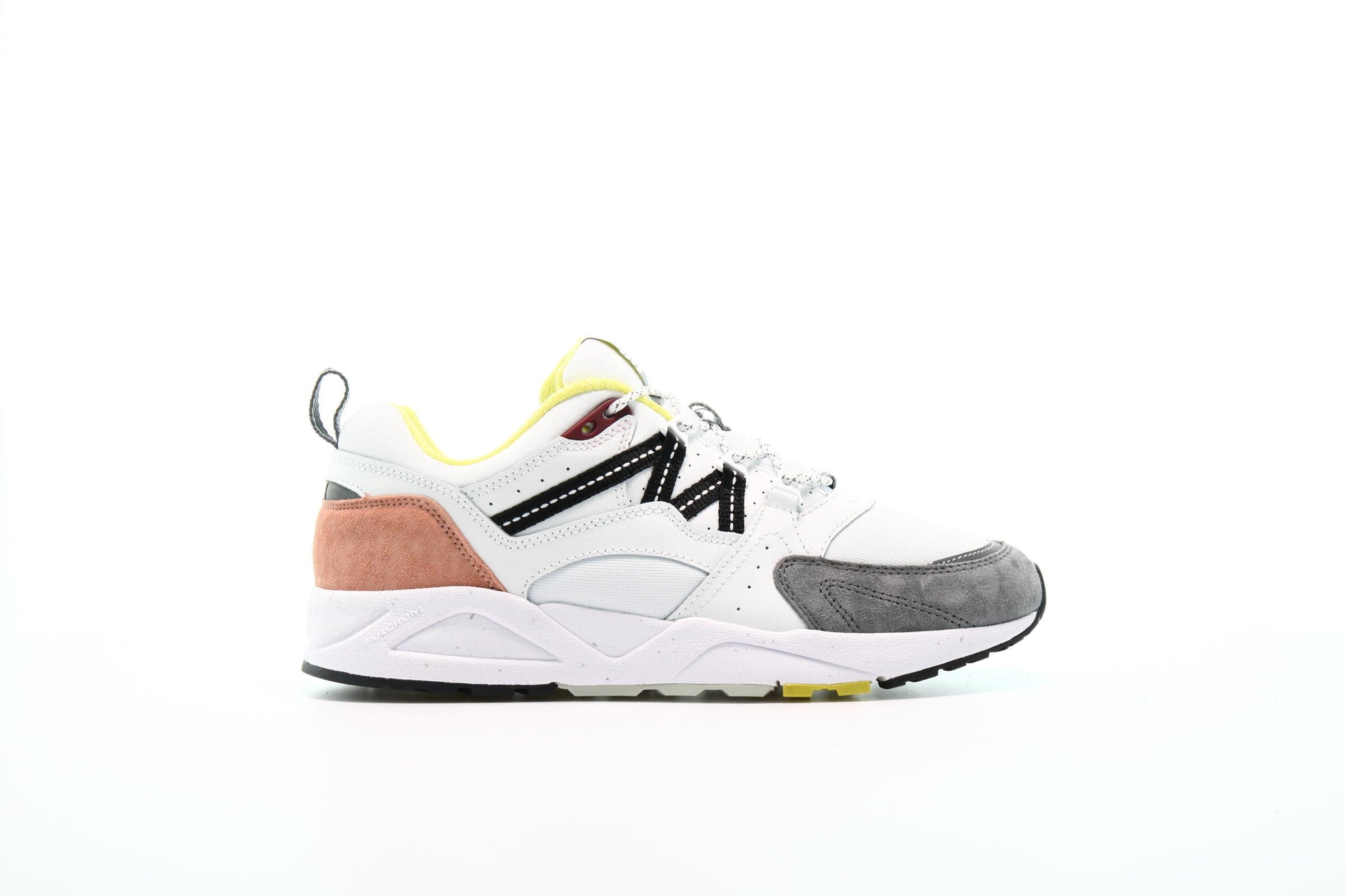 Exclusive Karhu Fusion 2.0 "Bright White" — 4 — Front View