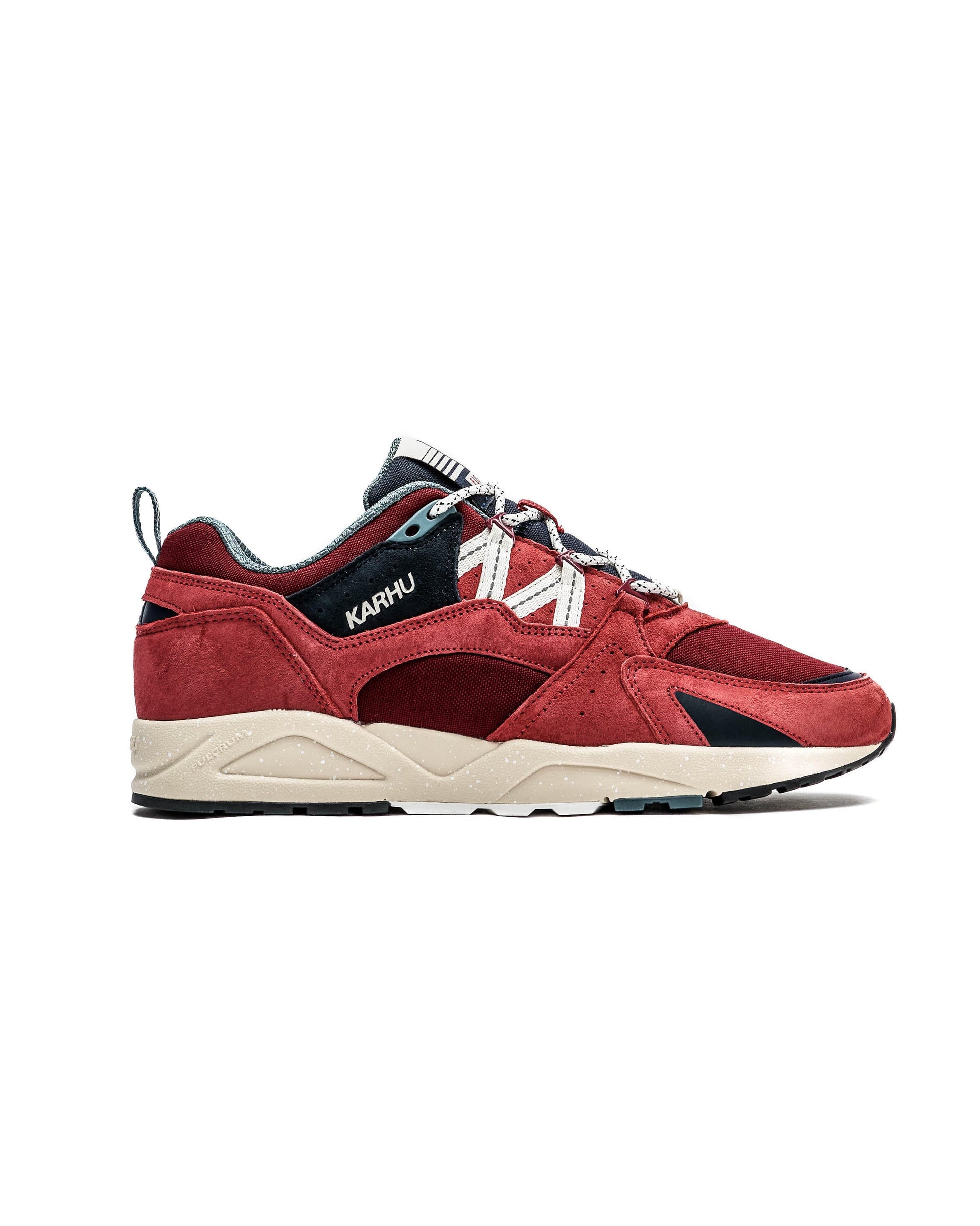 Exclusive Karhu Fusion 2.0 — 4 — Front View