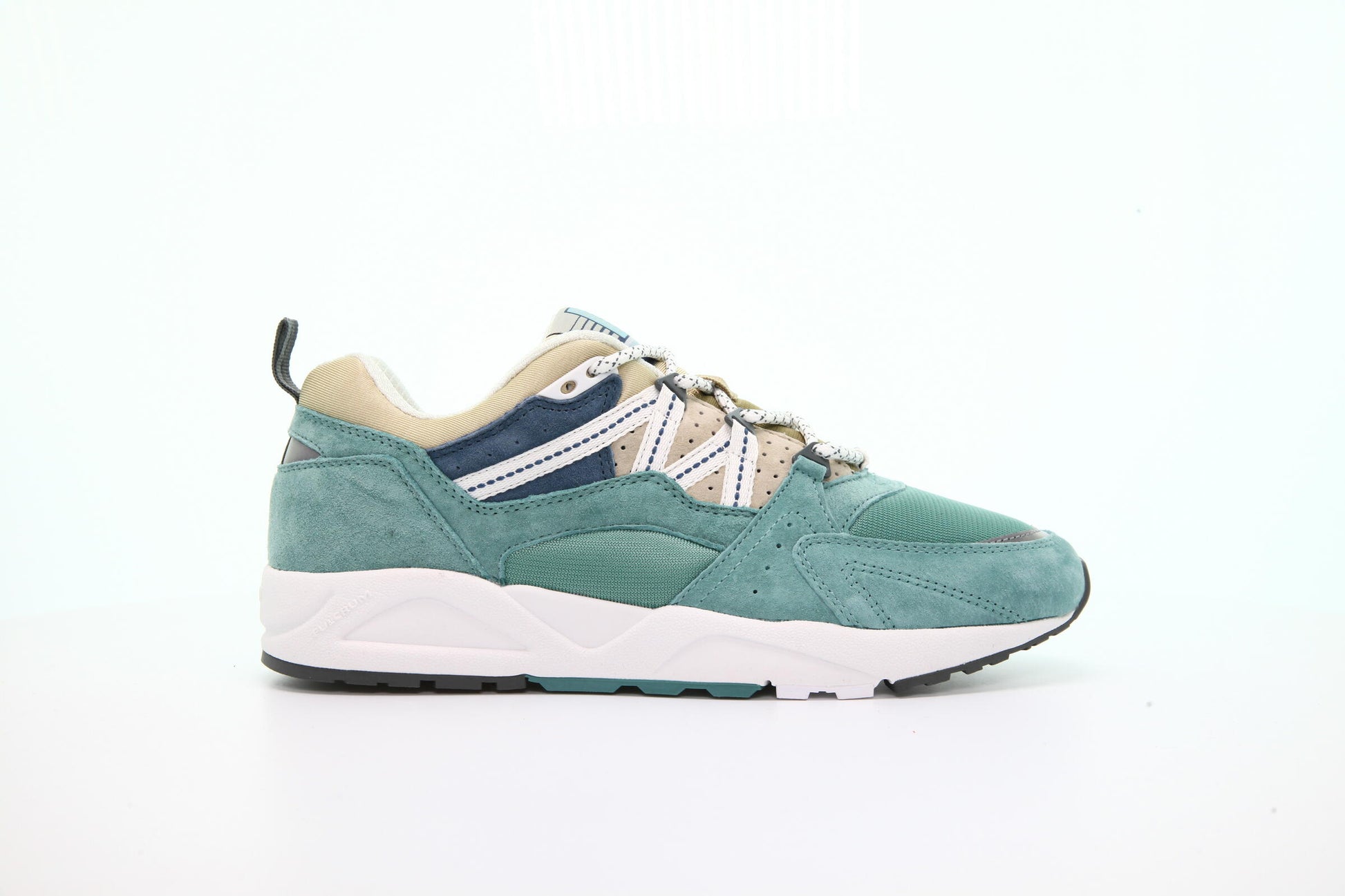 Exclusive Karhu Fusion 2.0 "Linnut Pack" — 4 — Front View