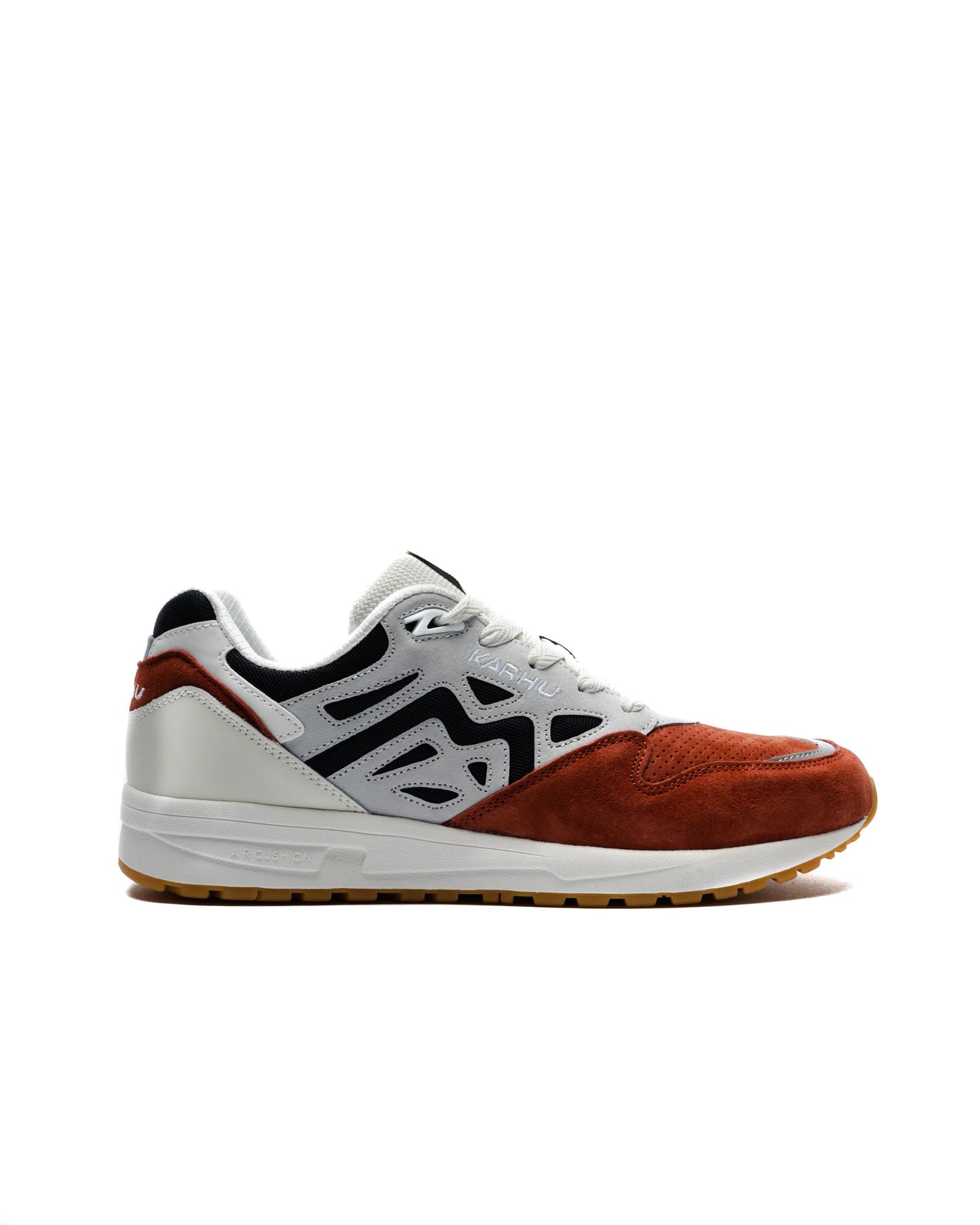 Exclusive Karhu Legacy 96 — 4 — Front View