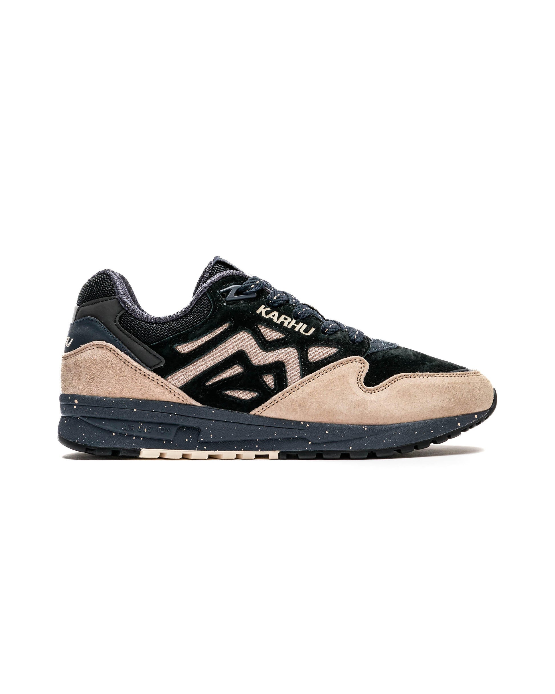 Exclusive Karhu Legacy 96 — 4 — Front View