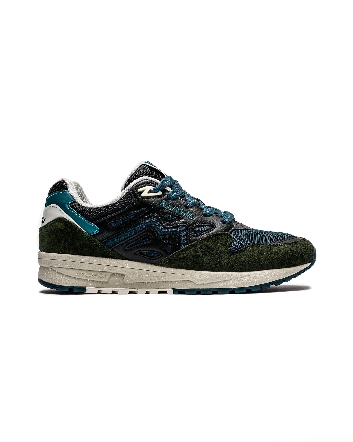 Exclusive Karhu Legacy 96 — 4 — Front View