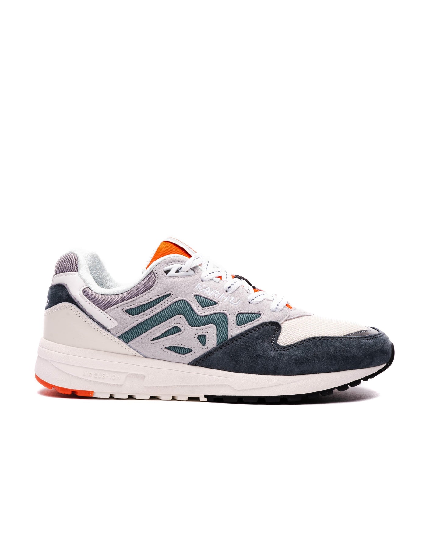 Exclusive Karhu Legacy 96 — 4 — Front View