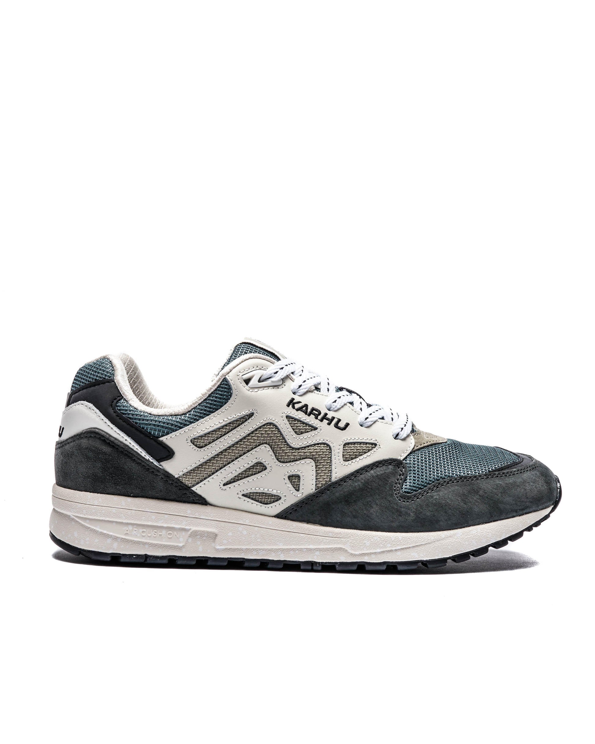 Exclusive Karhu Legacy — 4 — Front View