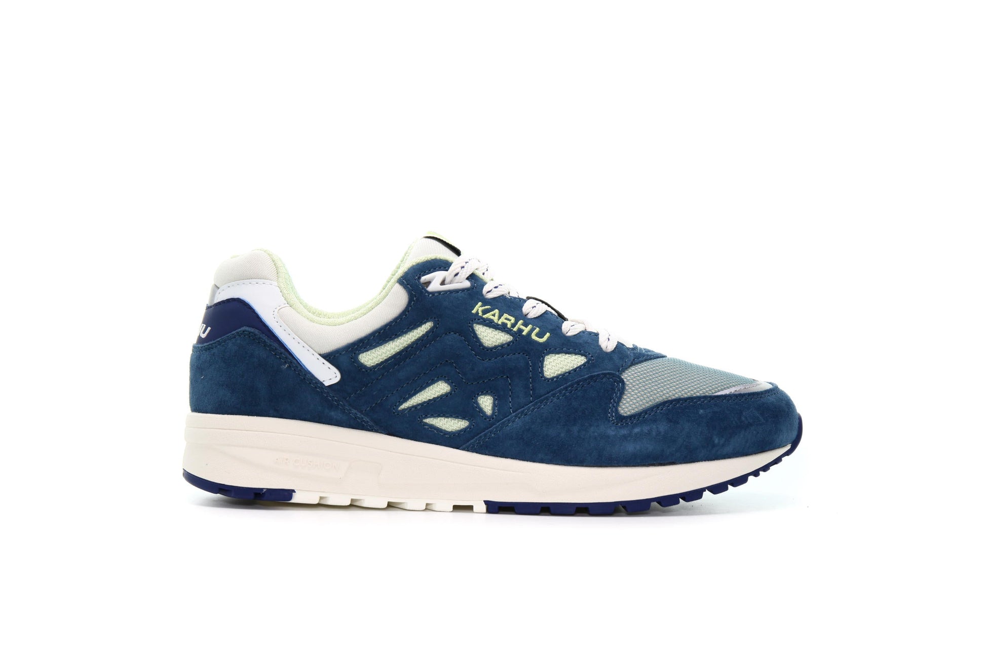 Exclusive Karhu LEGACY TROPHY PACK "STELLAR" — 4 — Front View