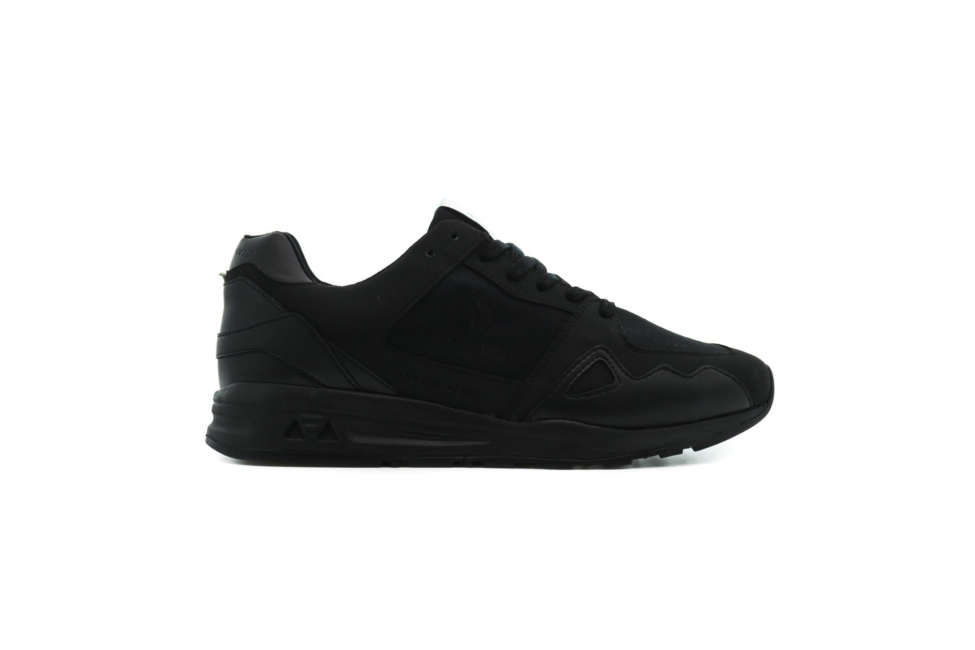 Exclusive Le Coq Sportif LCS R1000 VG — 4.5 — Front View