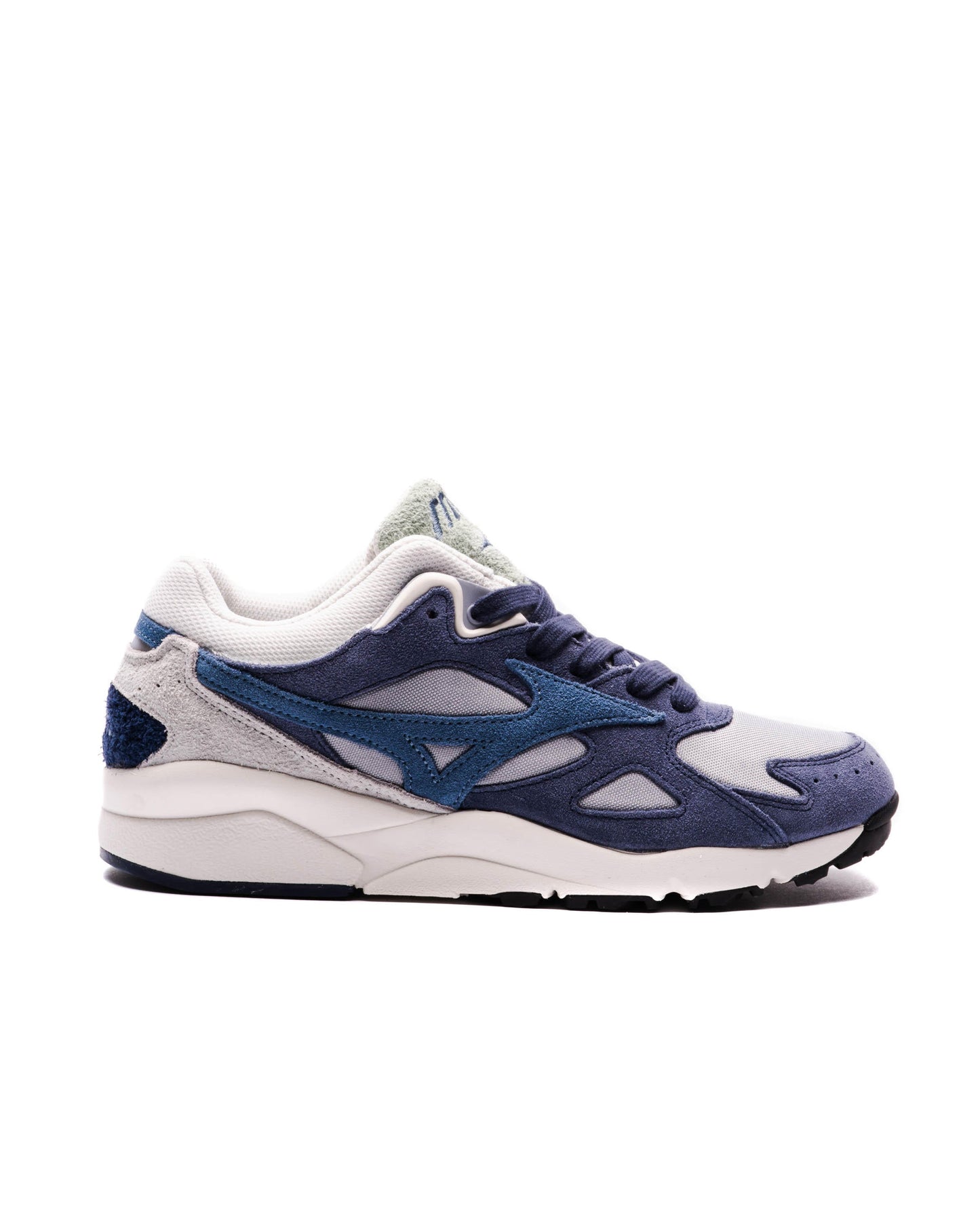 Exclusive Mizuno SKY MEDAL PREMIUM — 5 — Front View