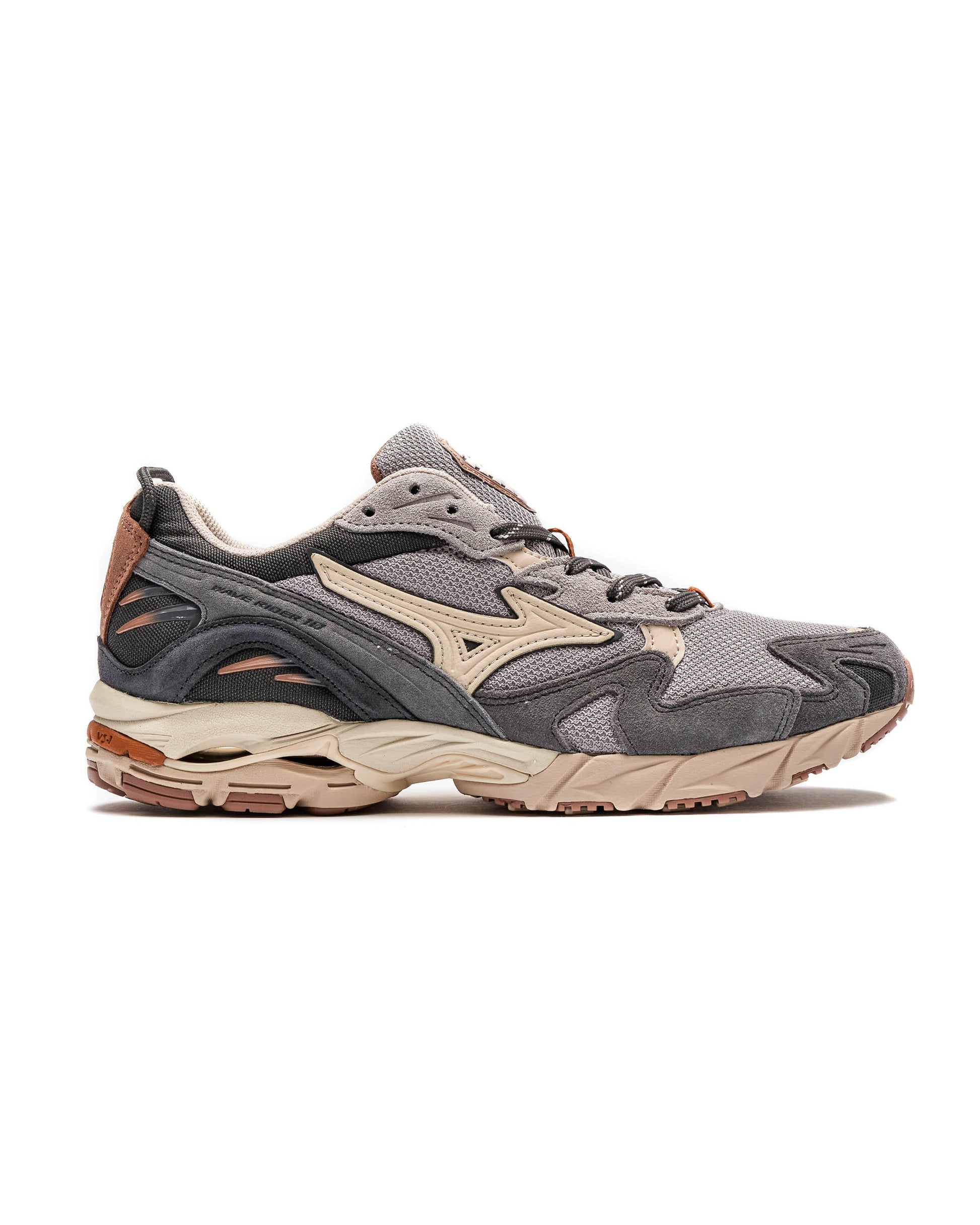 Exclusive Mizuno Wave Rider 10 'Noh Mask Pack' — 5 — Front View