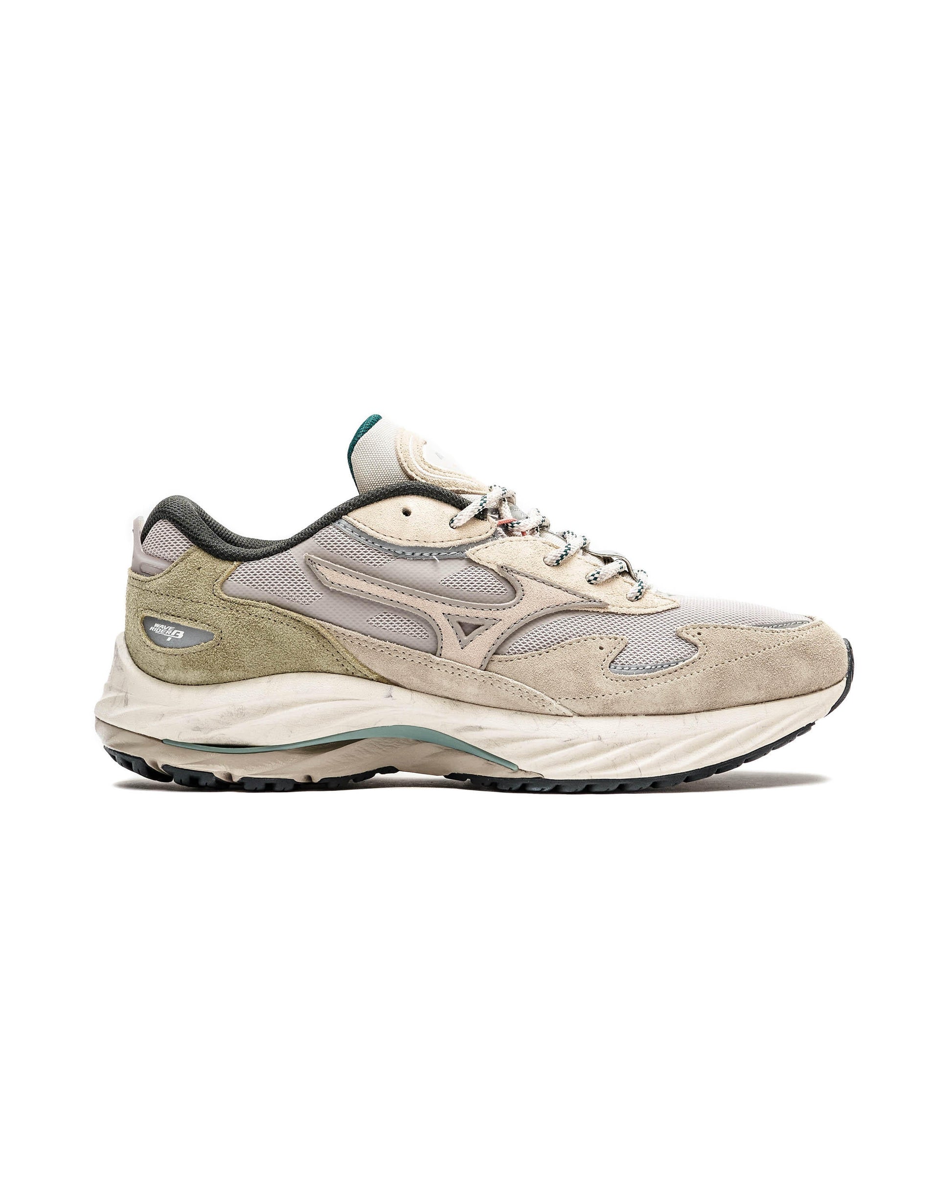 Exclusive Mizuno WAVE RIDER BETA 'Kizuna Nomad Pack' — 5 — Front View