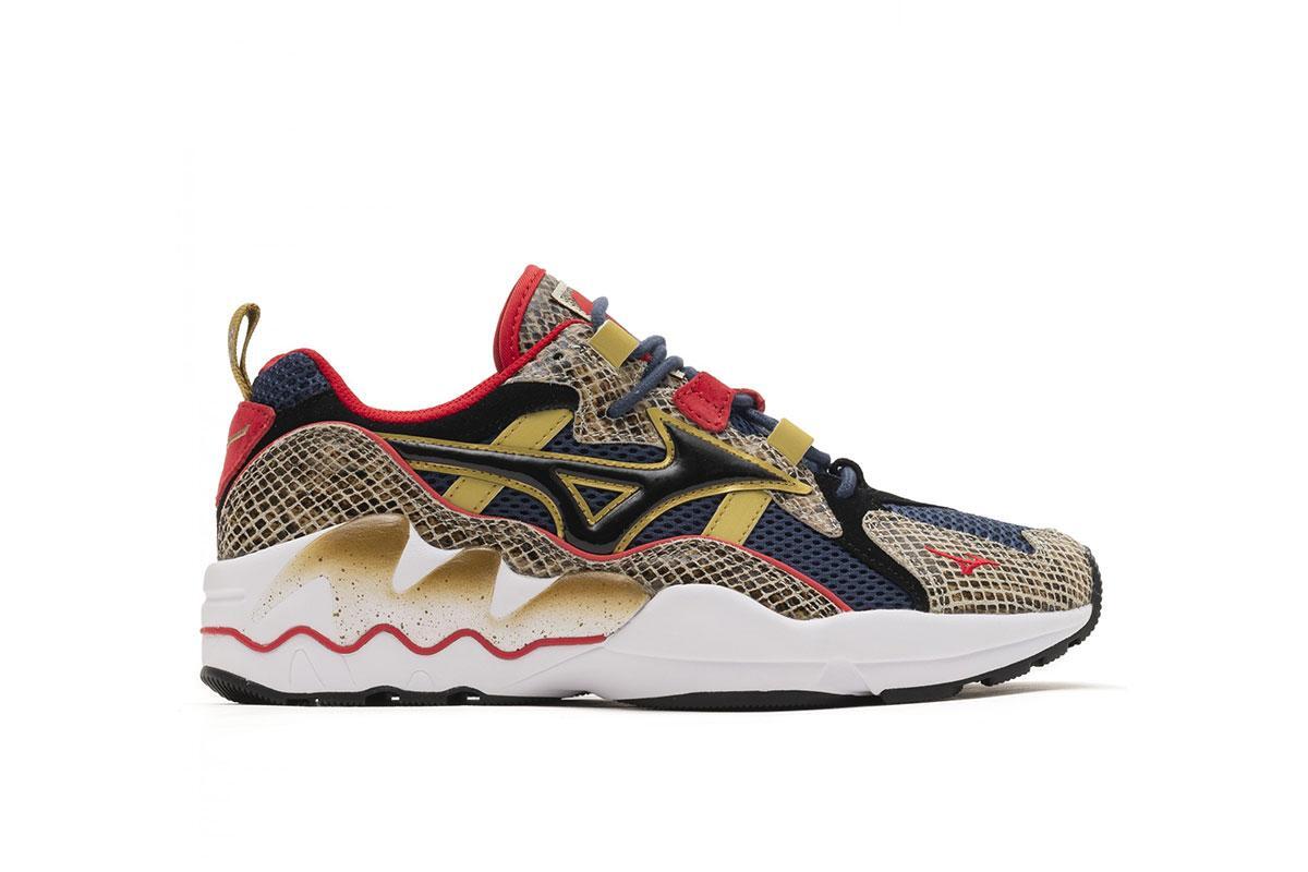 Exclusive Mizuno x 24Kilates Wave Rider 1 — 5 — Front View