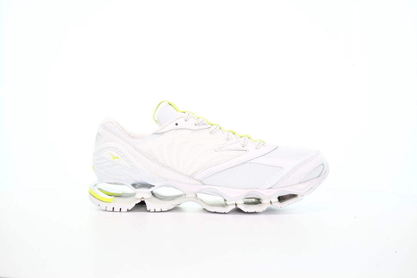 Exclusive Mizuno x FUTUR Wave Prophecy "White" — 5 — Front View