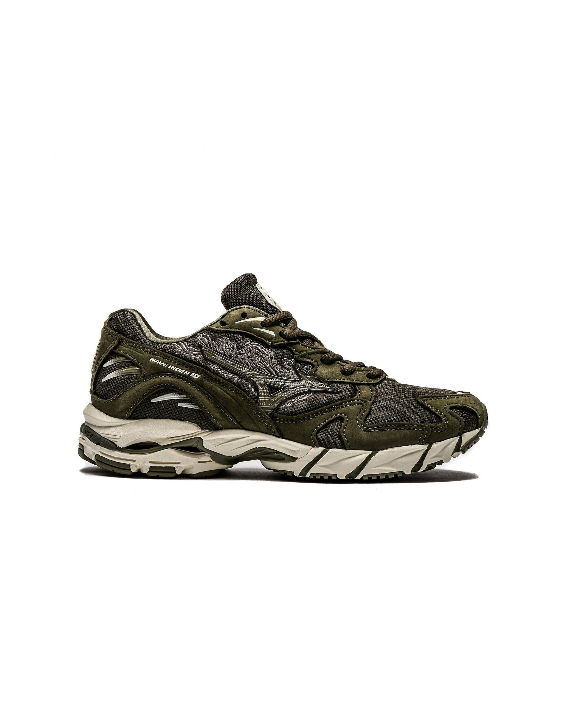 Exclusive Mizuno x Maharishi Wave Rider 10 — 5 — Front View