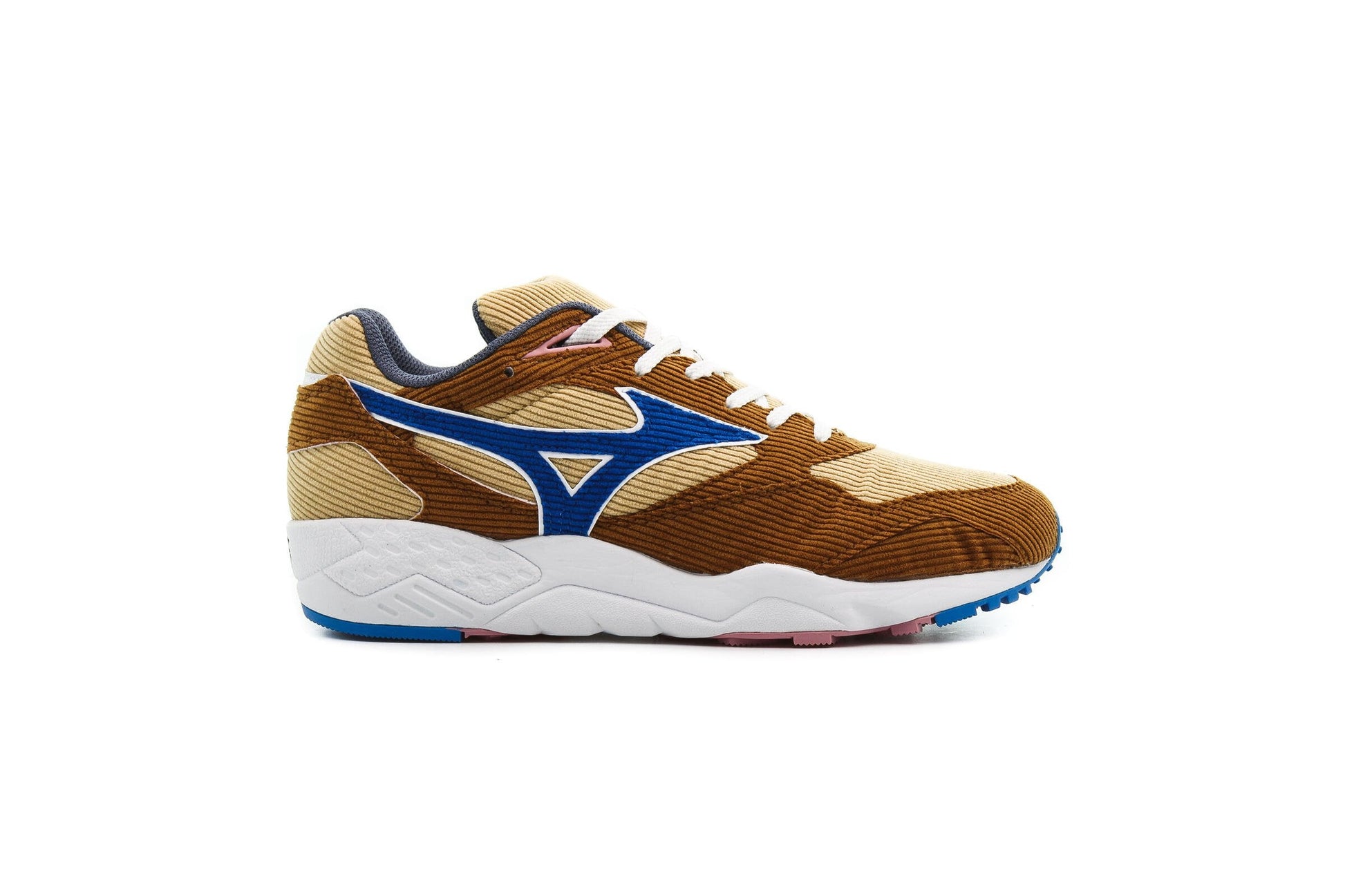 Exclusive Mizuno x Shinzo Paris Contender — 5 — Front View