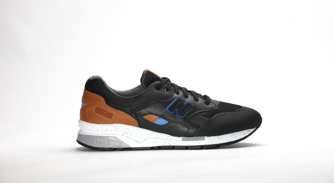Exclusive New Balance CM 1600 BT — 4 — Front View