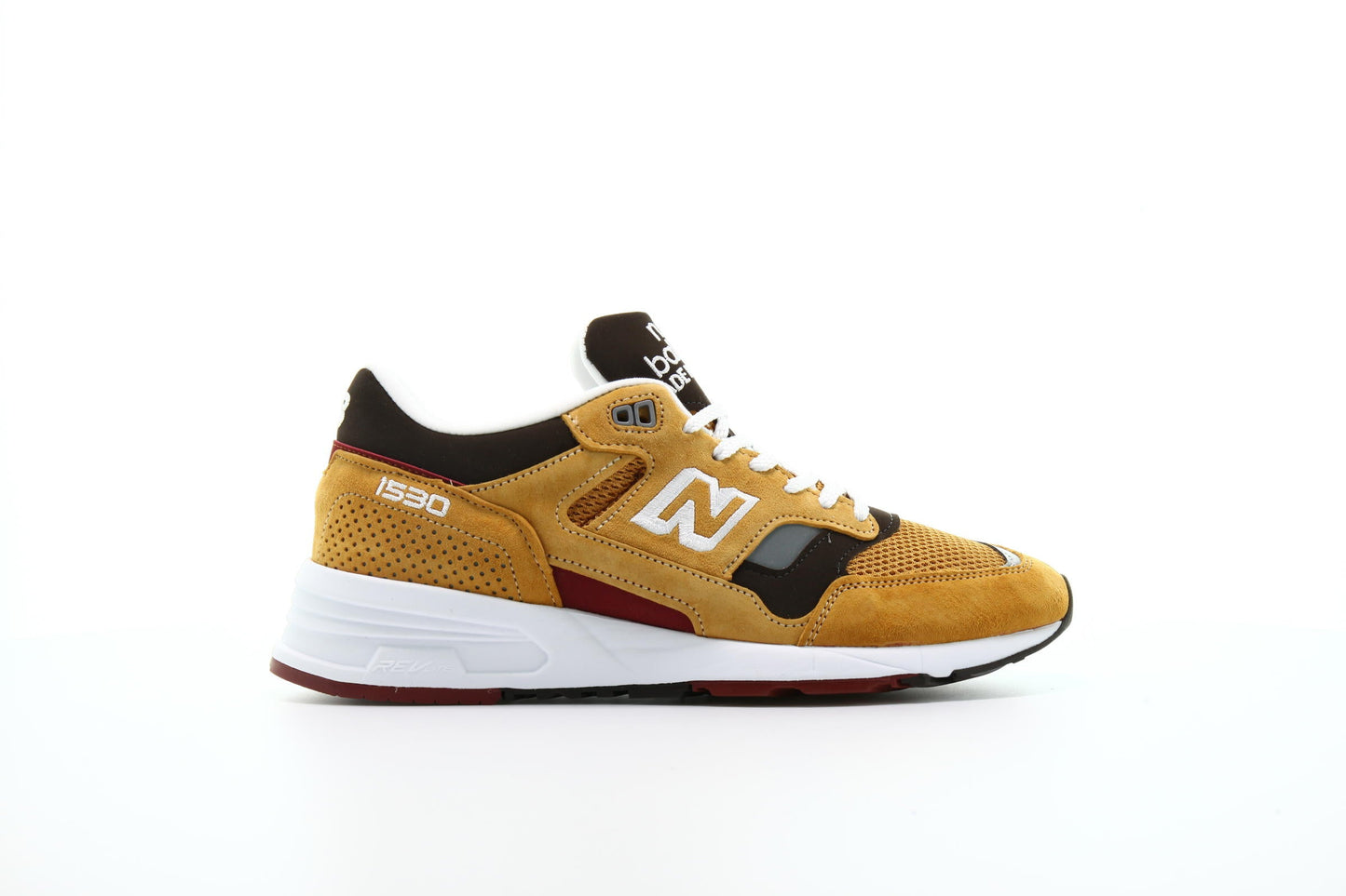 Exclusive New Balance M 1530 D SE "Inca Gold" — 4 — Front View