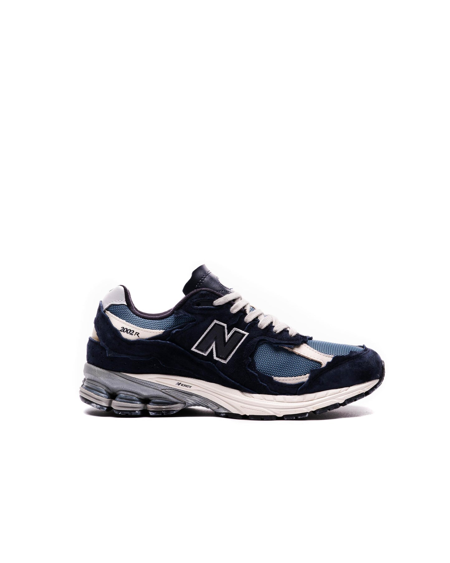Exclusive New Balance M 2002 RDF “Echo the past, Refine the future" — 4 — Front View