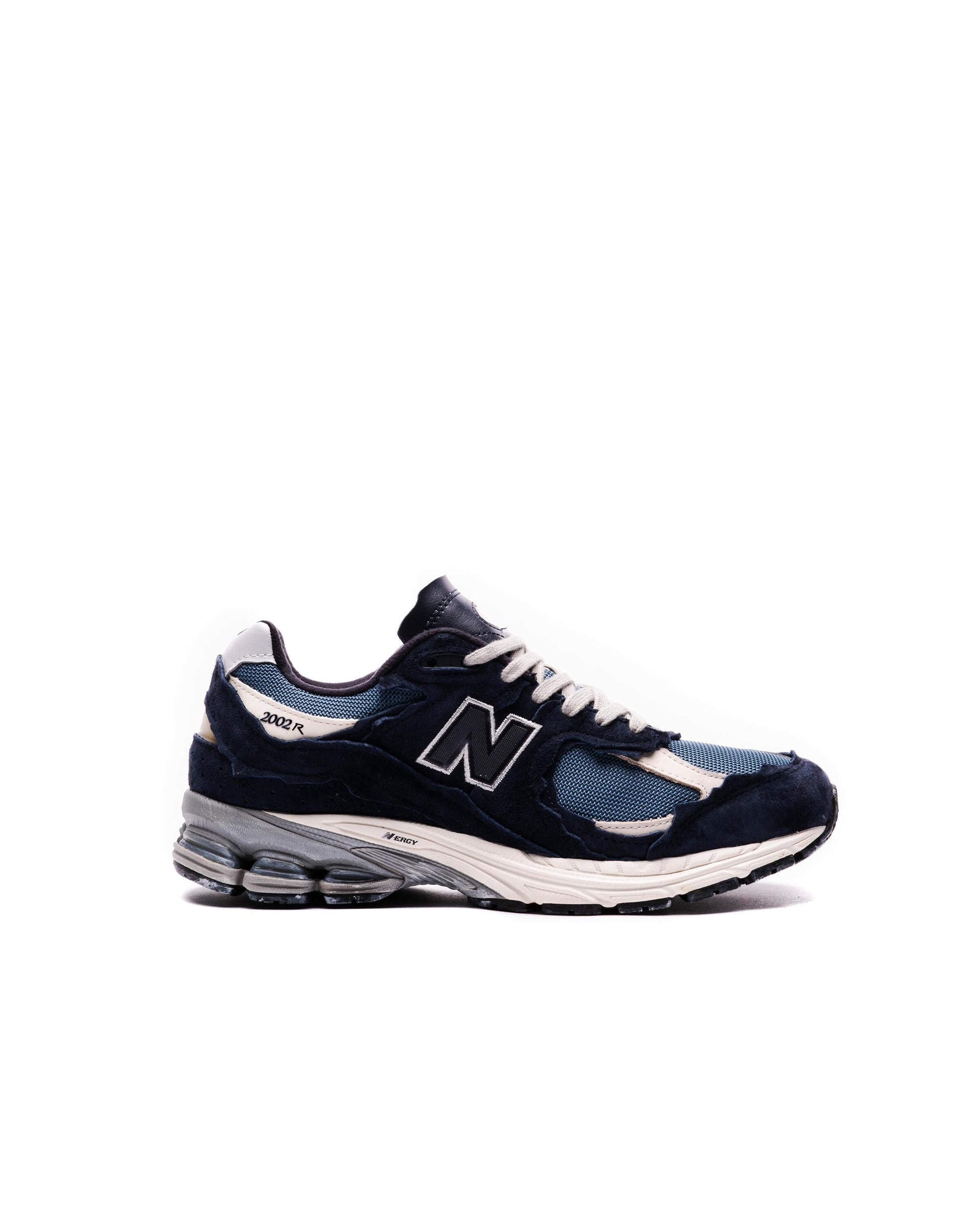 Exclusive New Balance M 2002 RDF “Echo the past, Refine the future" — 4 — Front View