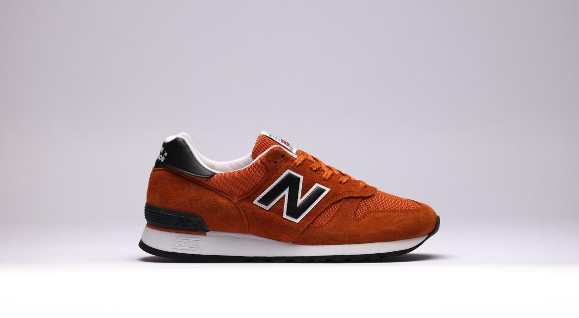 Exclusive New Balance M 670 SOK — 4 — Front View