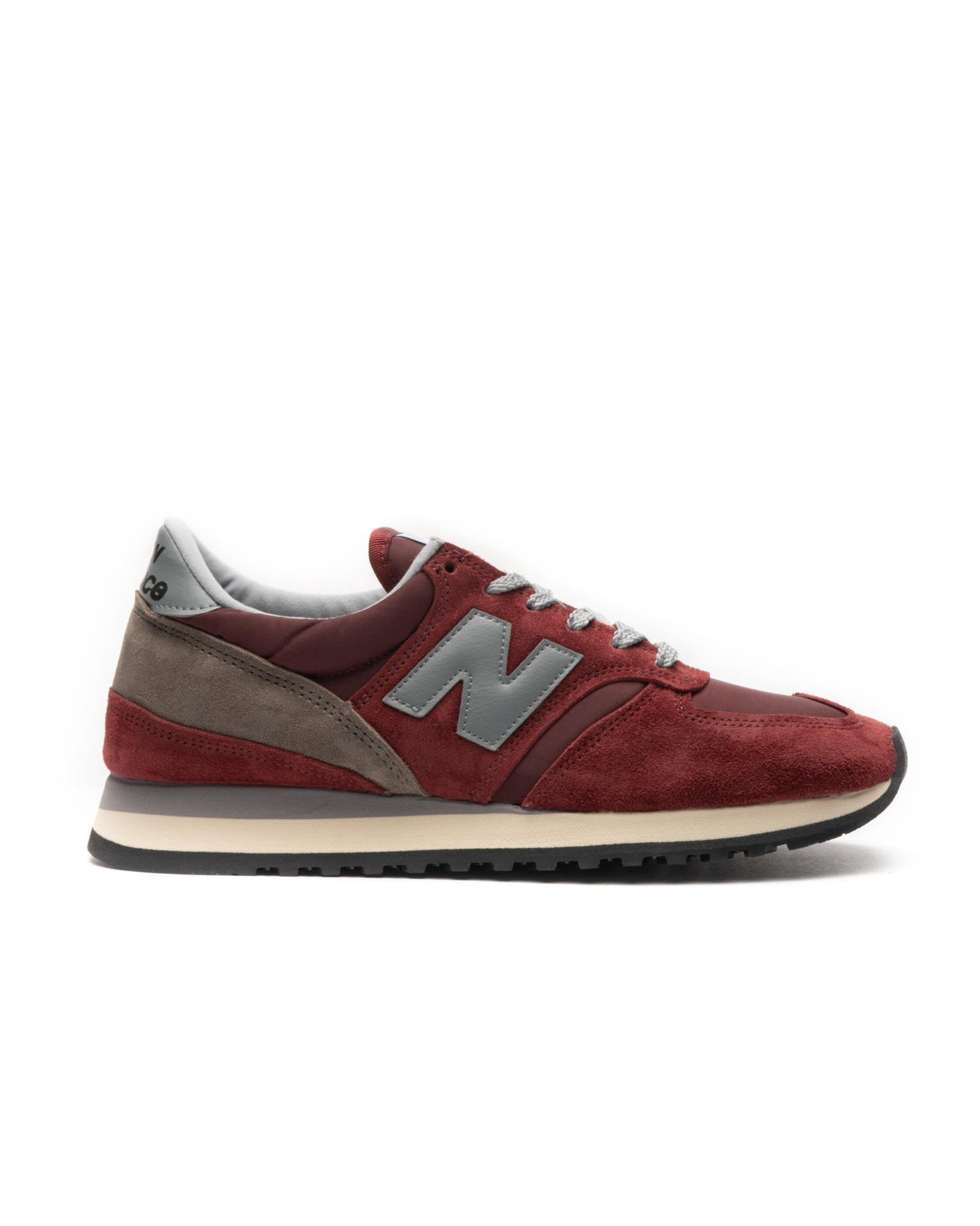 Exclusive New Balance M 730 UKF — 4 — Front View