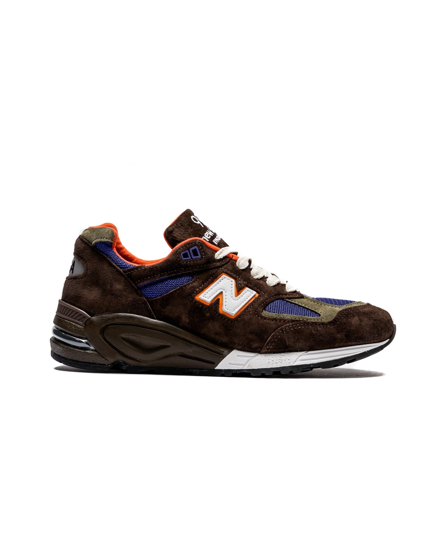 Exclusive New Balance M 990 BR2 — 4 — Front View