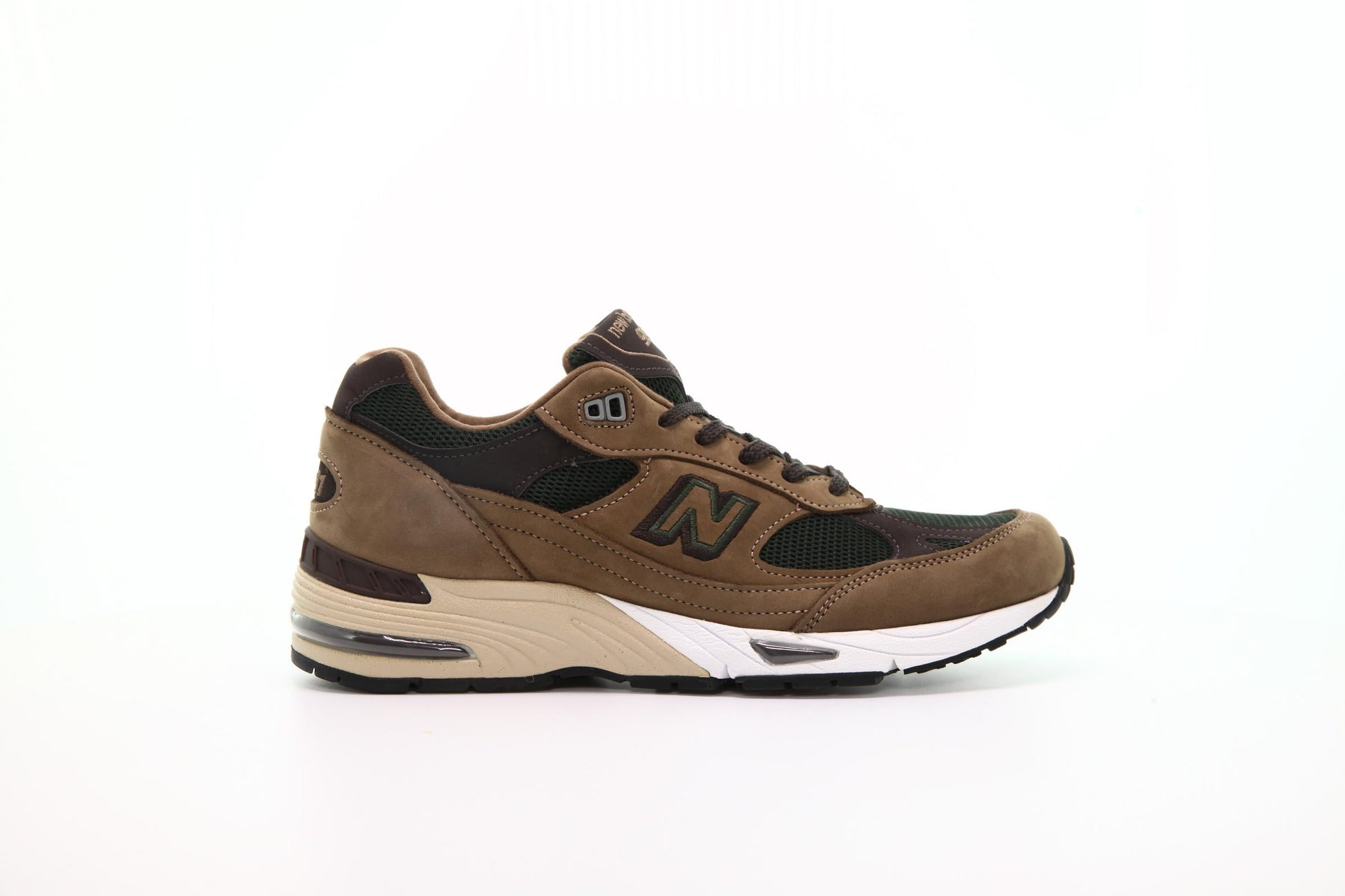 Exclusive New Balance M 991 AEF "Made in England" — 4 — Front View