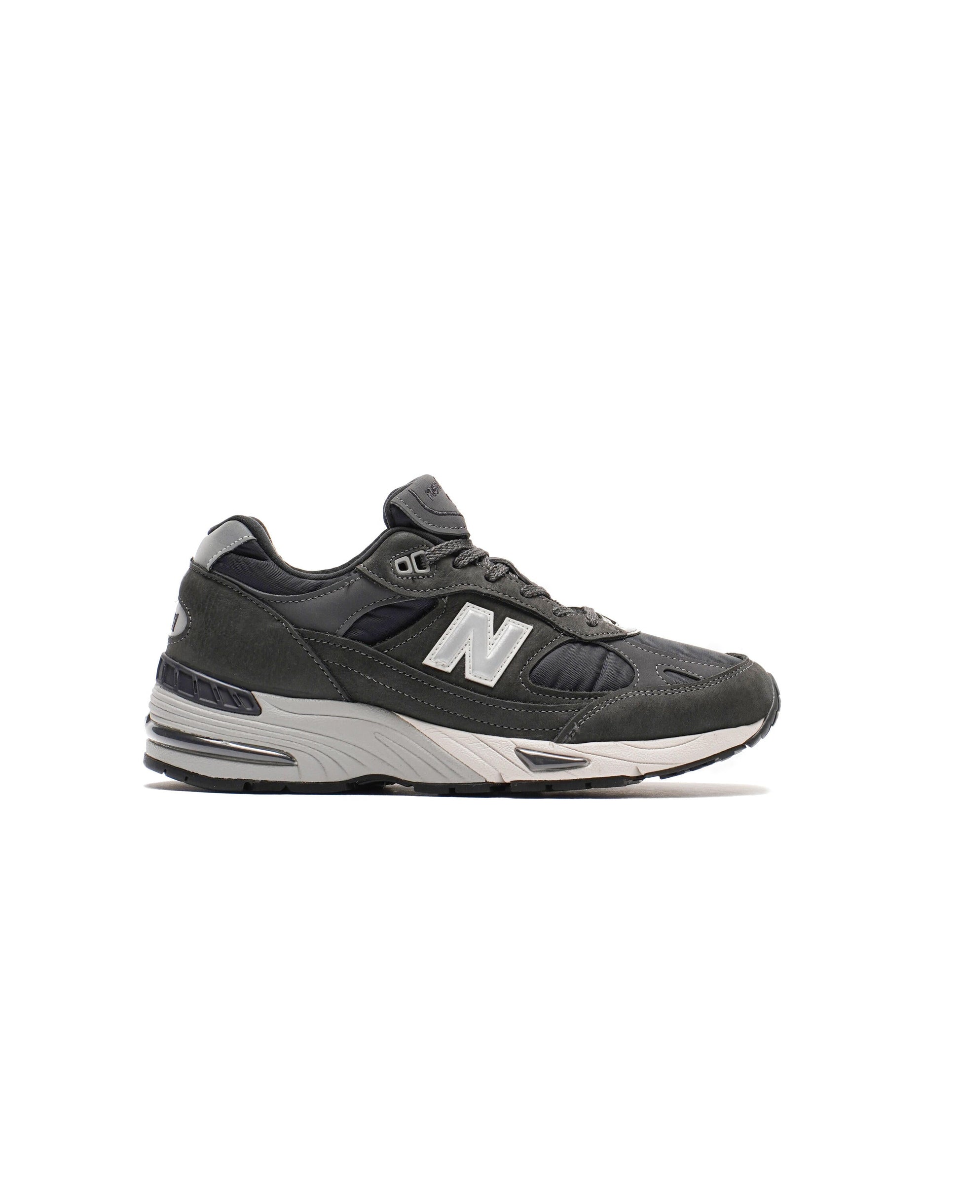 Exclusive New Balance M 991 DGG - Made in England — 4 — Front View