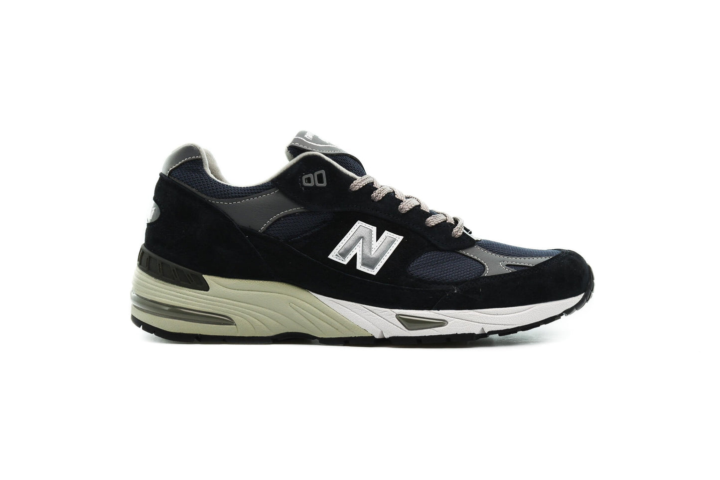 Exclusive New Balance M 991 NV — 4 — Front View