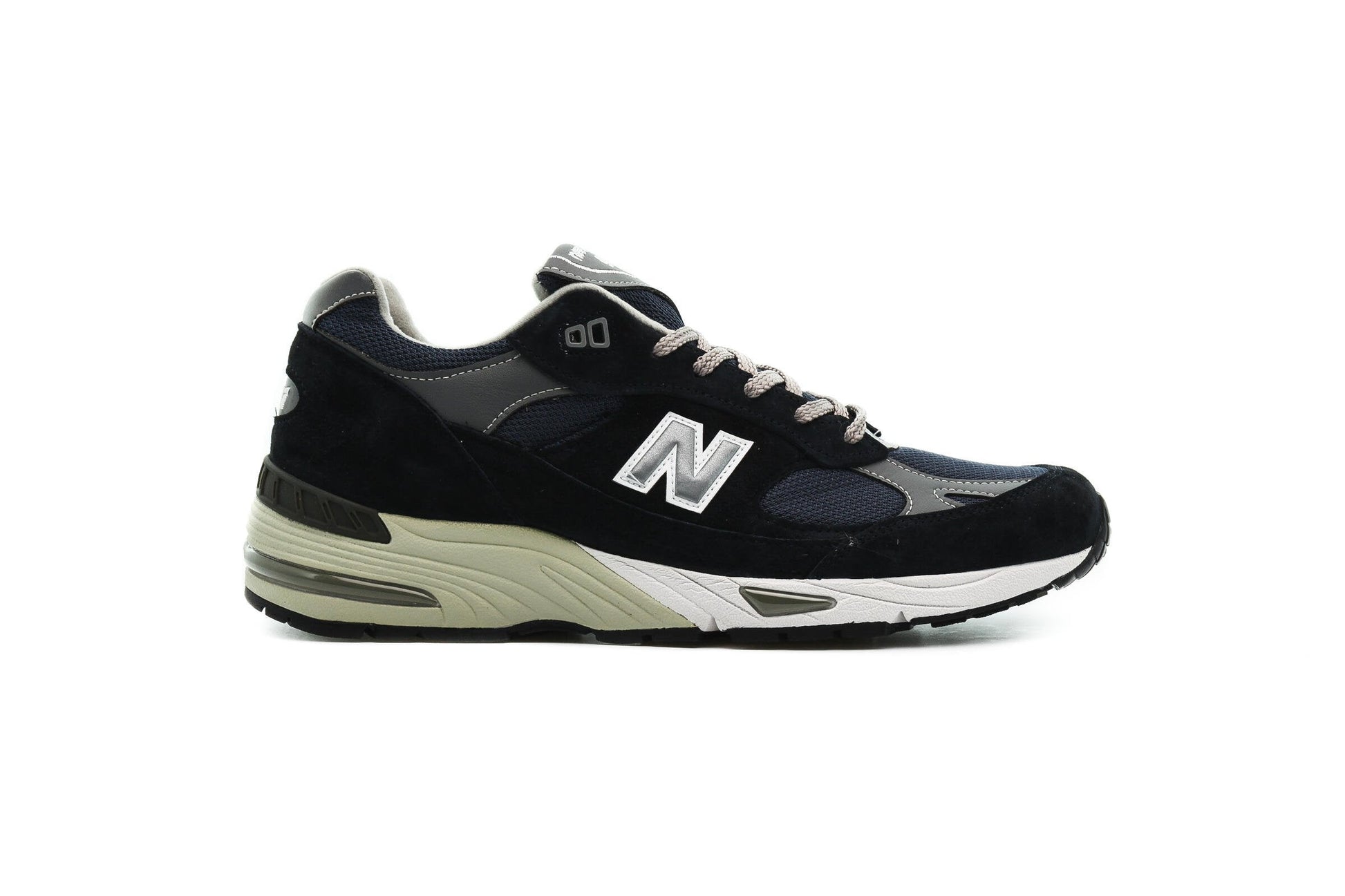 Exclusive New Balance M 991 NV — 4 — Front View