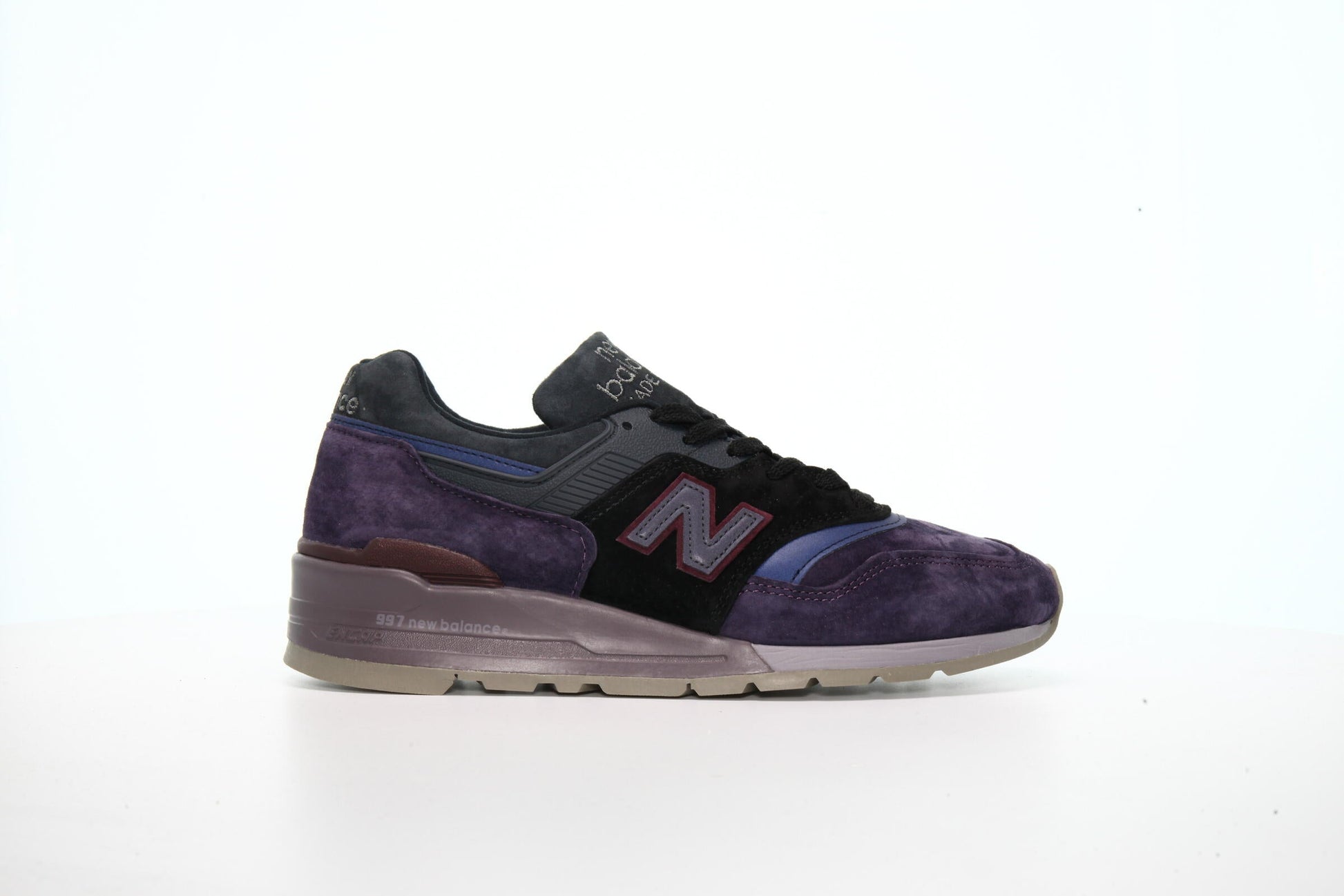 Exclusive New Balance M 997 NAK "Black" — 4 — Front View