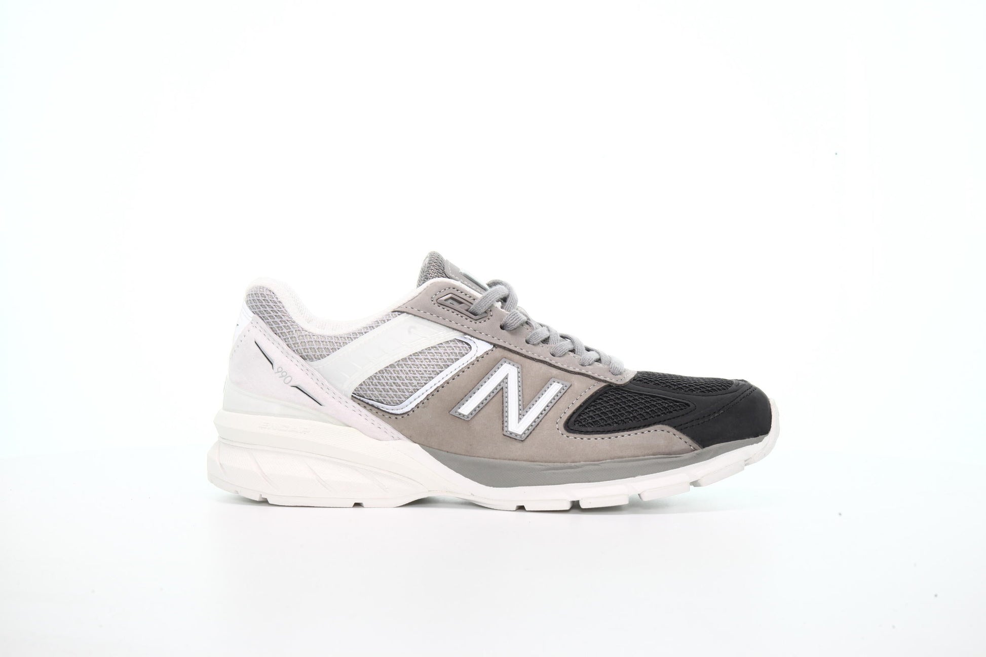 Exclusive New Balance M990 BM5 "Grey" — 4 — Front View