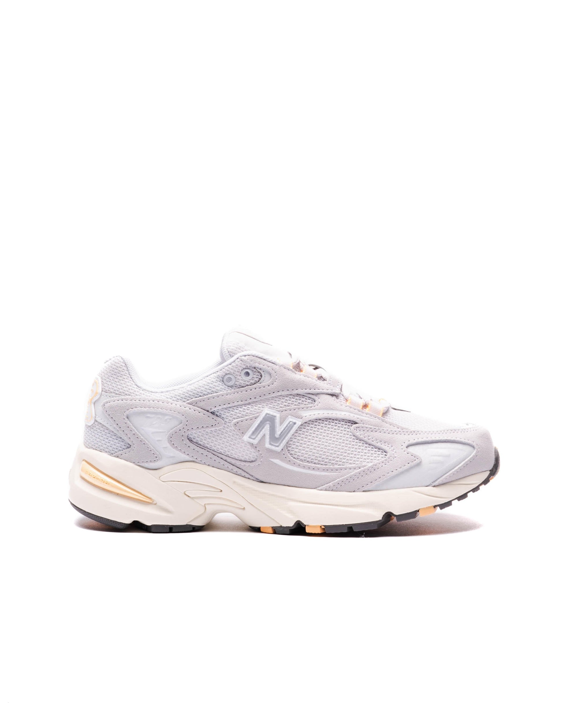 Exclusive New Balance ML 725 I — 4 — Front View