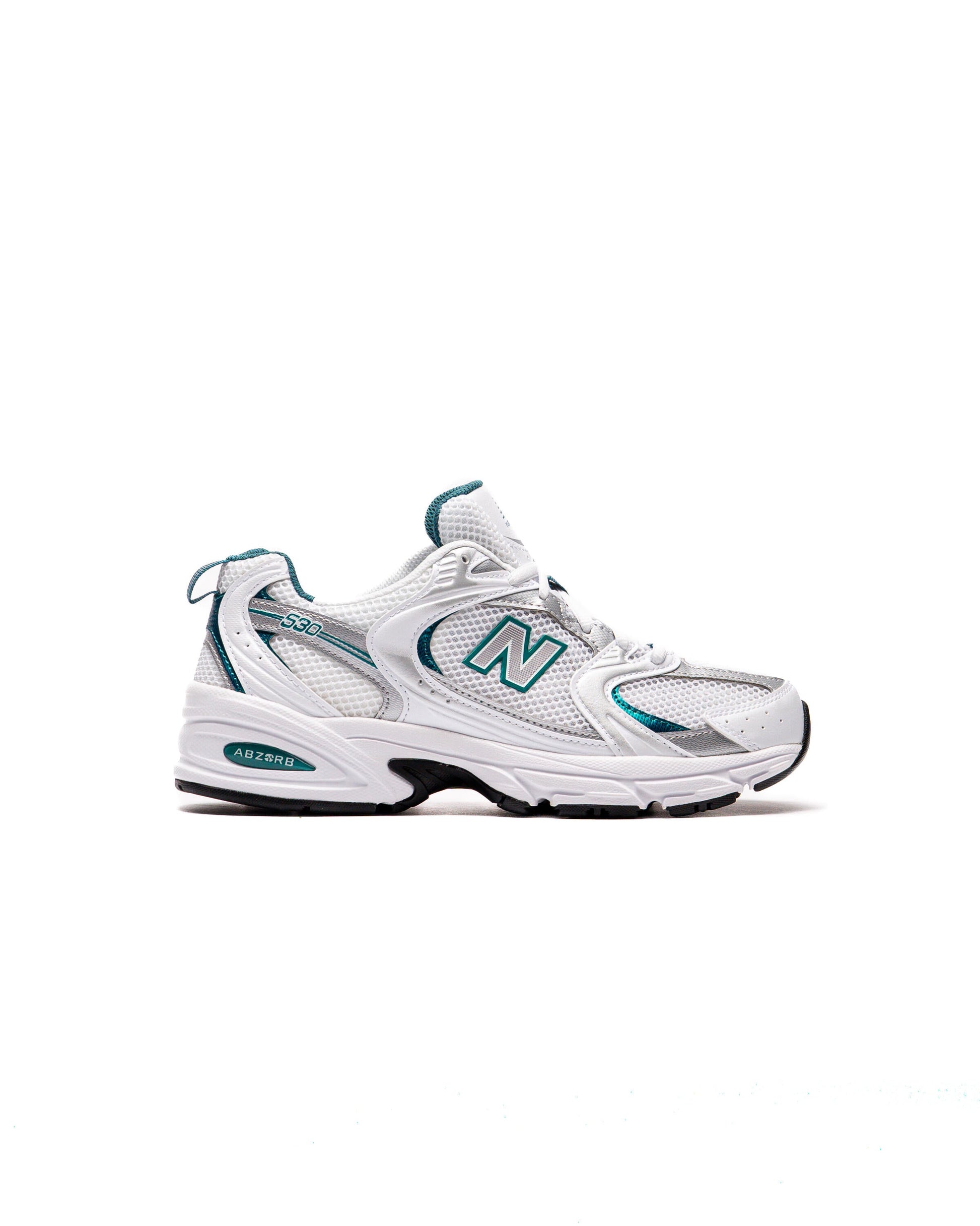 Exclusive New Balance 530 — 4 — Front View