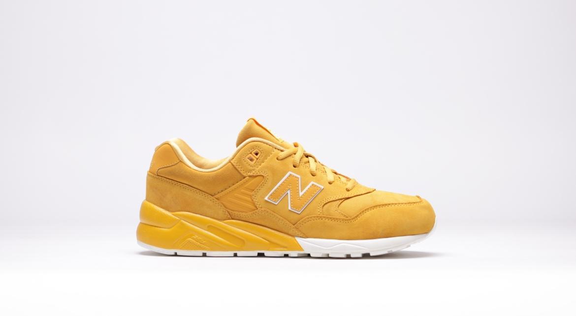 Exclusive New Balance MRT 580 SF "Tonal Pack" — 4 — Front View