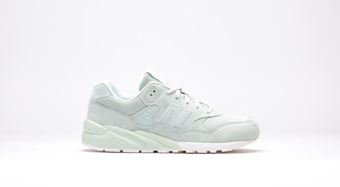 Exclusive New Balance MRT 580 MC "Tonal Pack" — 4 — Front View