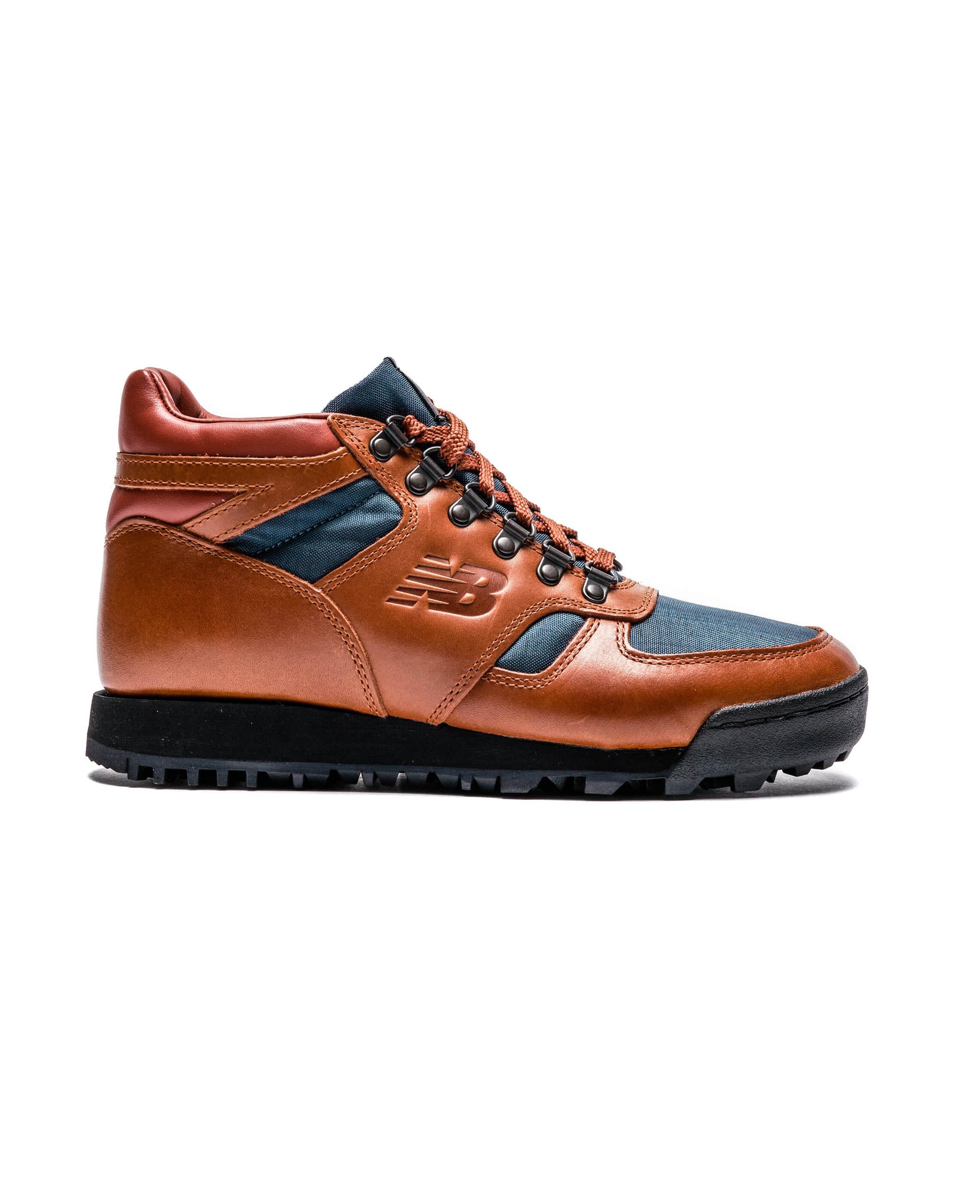 Exclusive New Balance U RAINIER OG — 4 — Front View