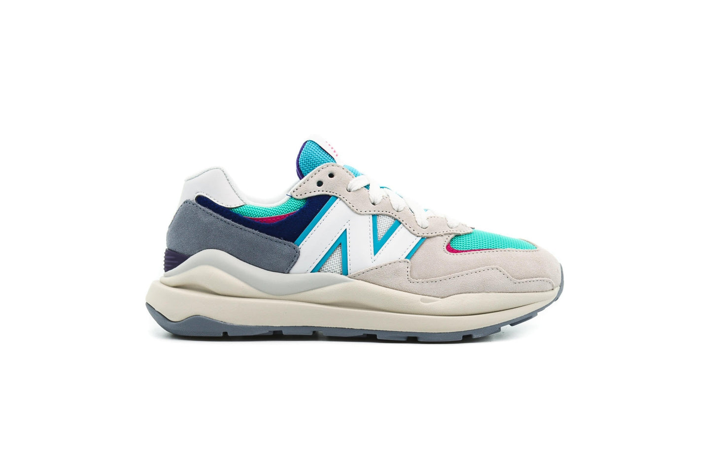 Exclusive New Balance W 5740 PL1 — 3 — Front View