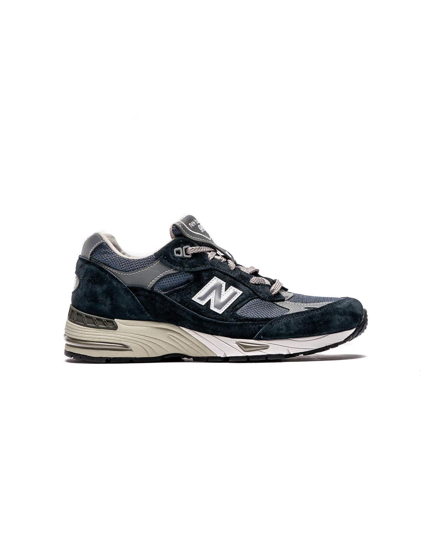 Exclusive New Balance WMNS W 991 NV — 3 — Front View