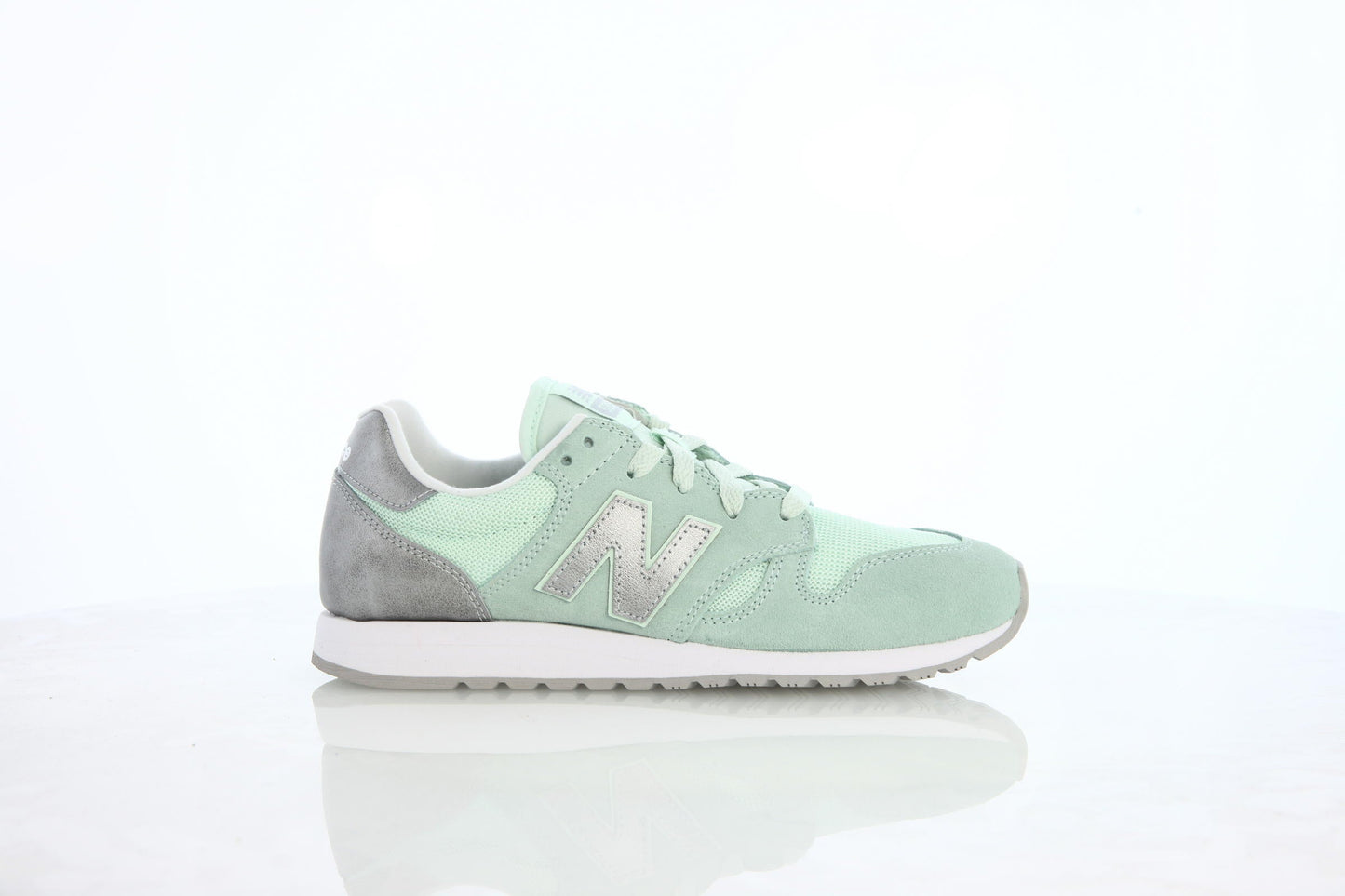 Exclusive New Balance WL 520 SNB "Water Vapor" — 3 — Front View