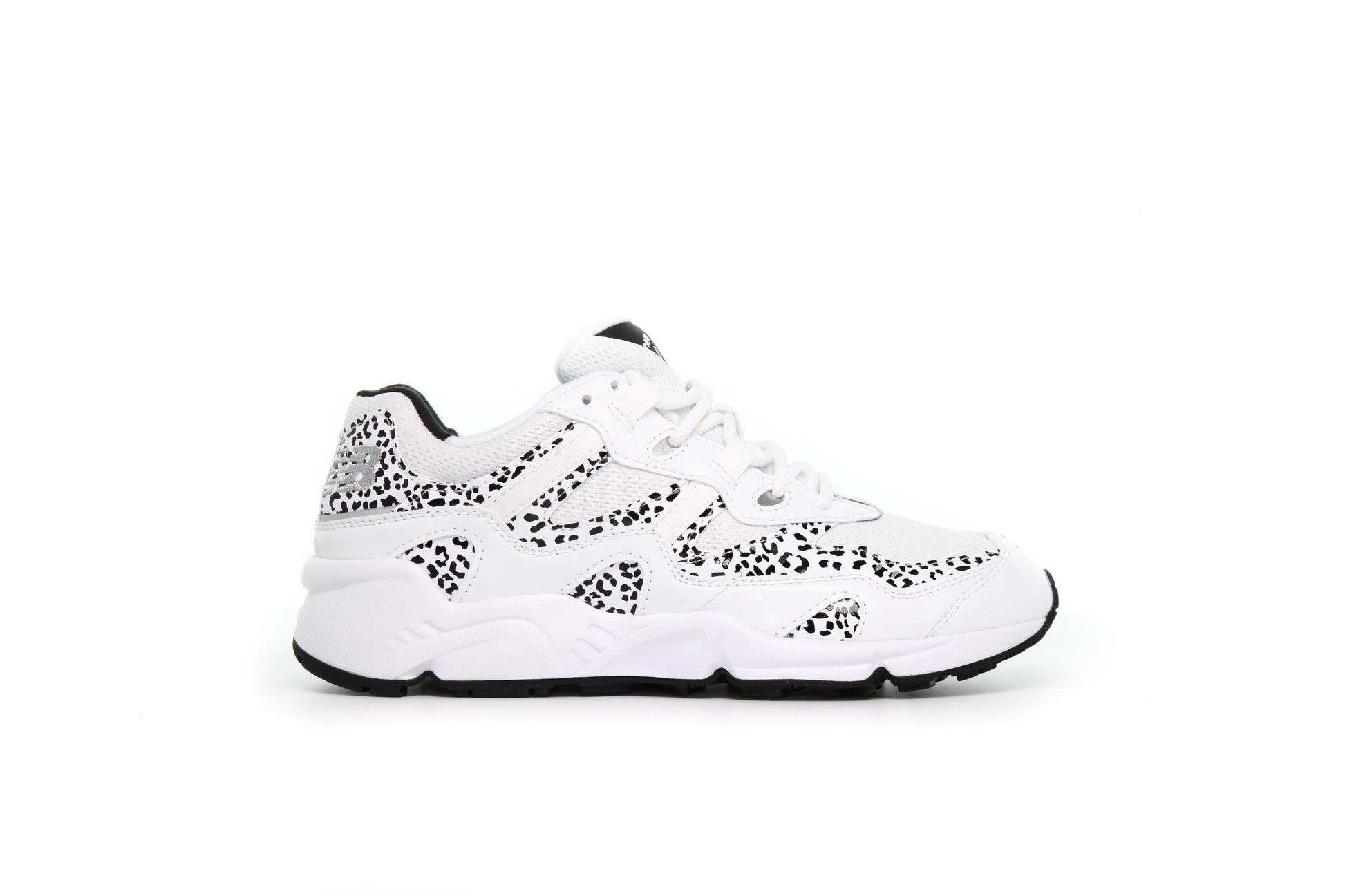 Exclusive New Balance WL 850 LBC "White" — 3 — Front View