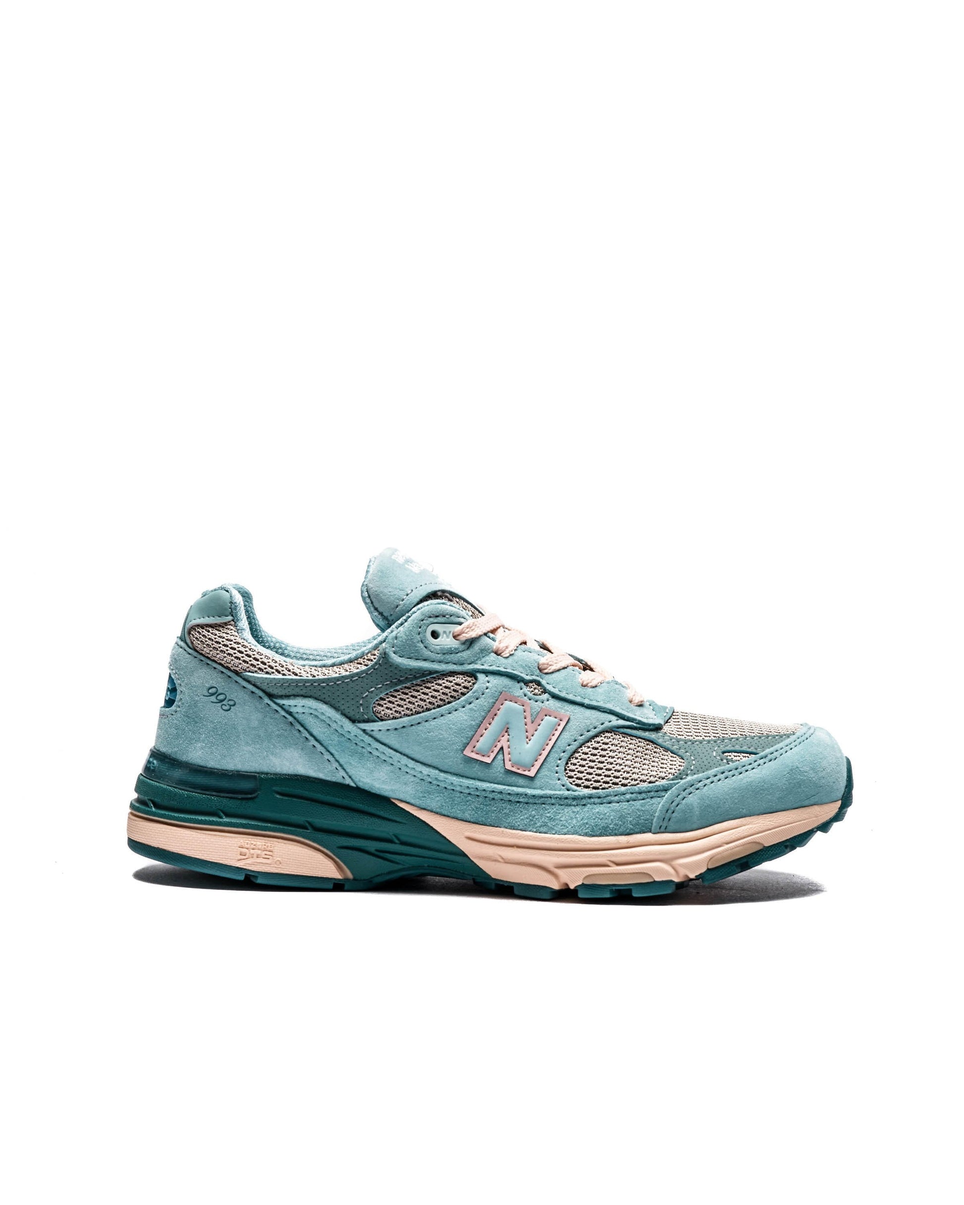 Exclusive New Balance x Joe Freshgoods WMNS WR 993 JF1 — 3 — Front View