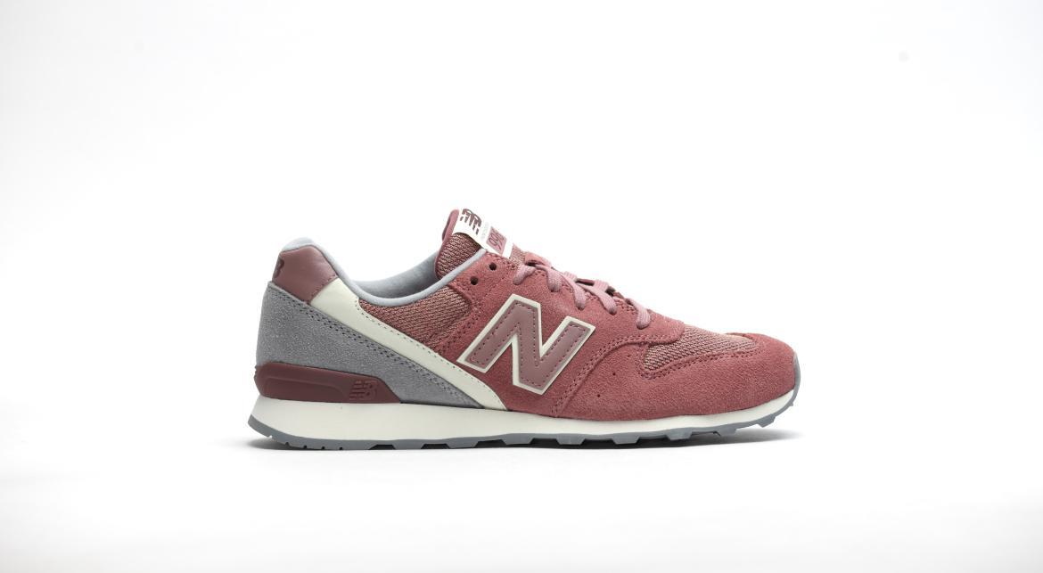 Exclusive New Balance WR 996 D "Rosa" — 3 — Front View