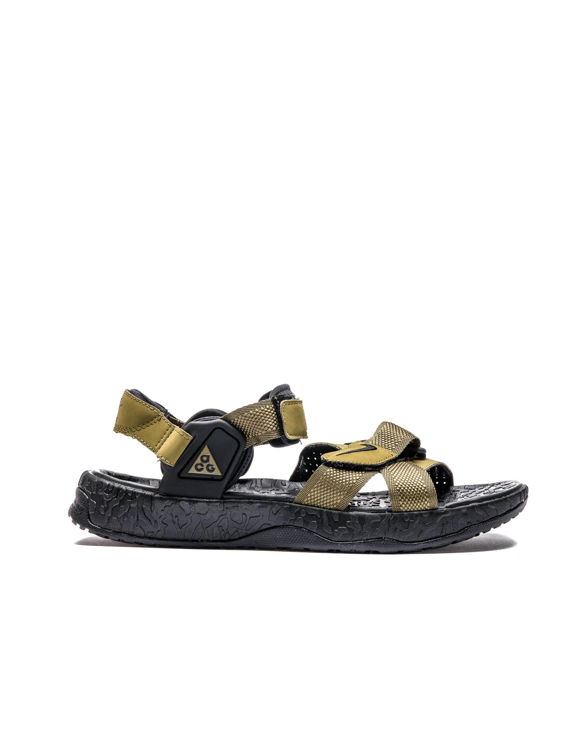 Exclusive Nike ACG AIR DESCHUTZ+ — 3 — Front View