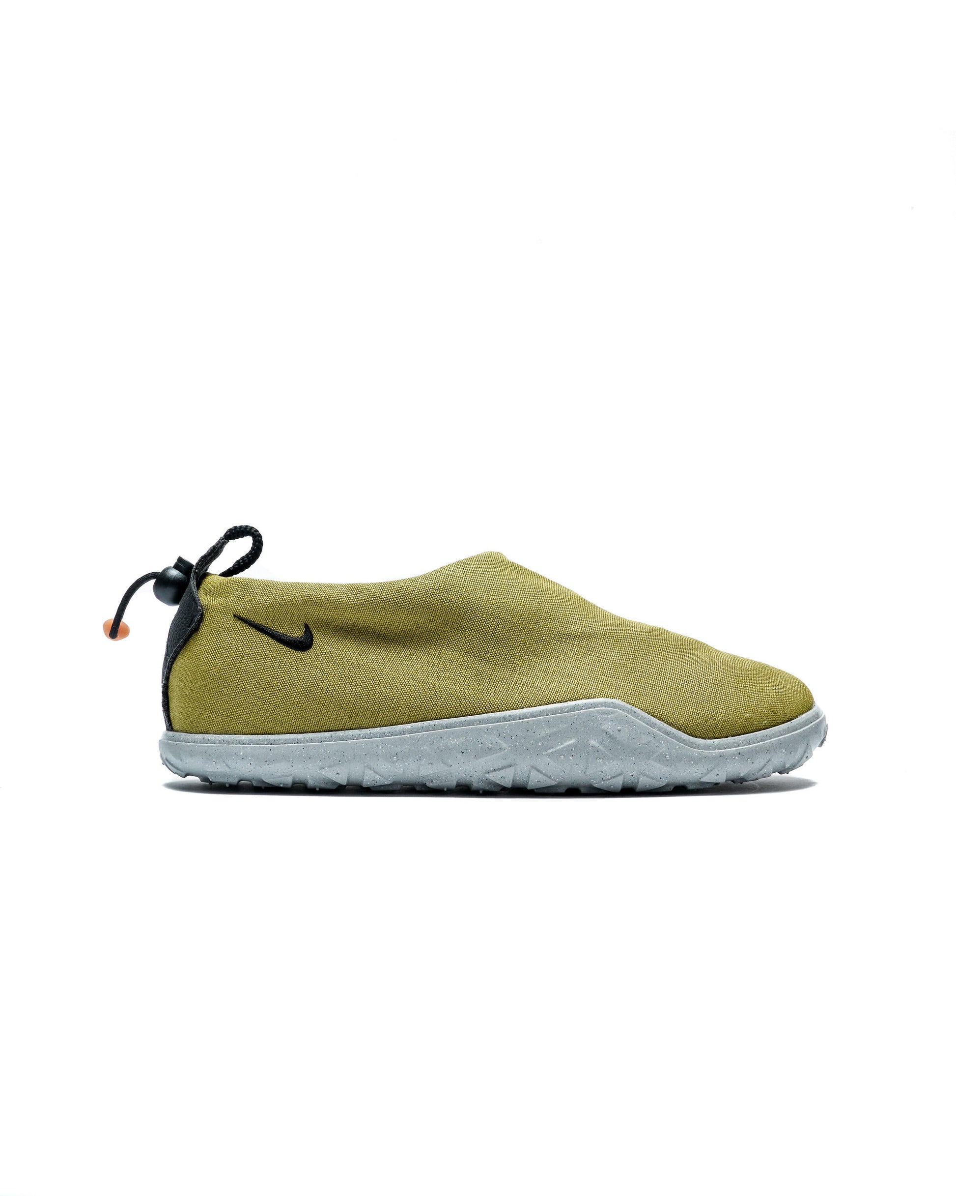 Exclusive Nike ACG MOC — 3 — Front View