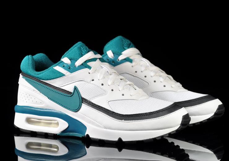 Exclusive Nike Air Classic BW Textile — 3.5 — Front View